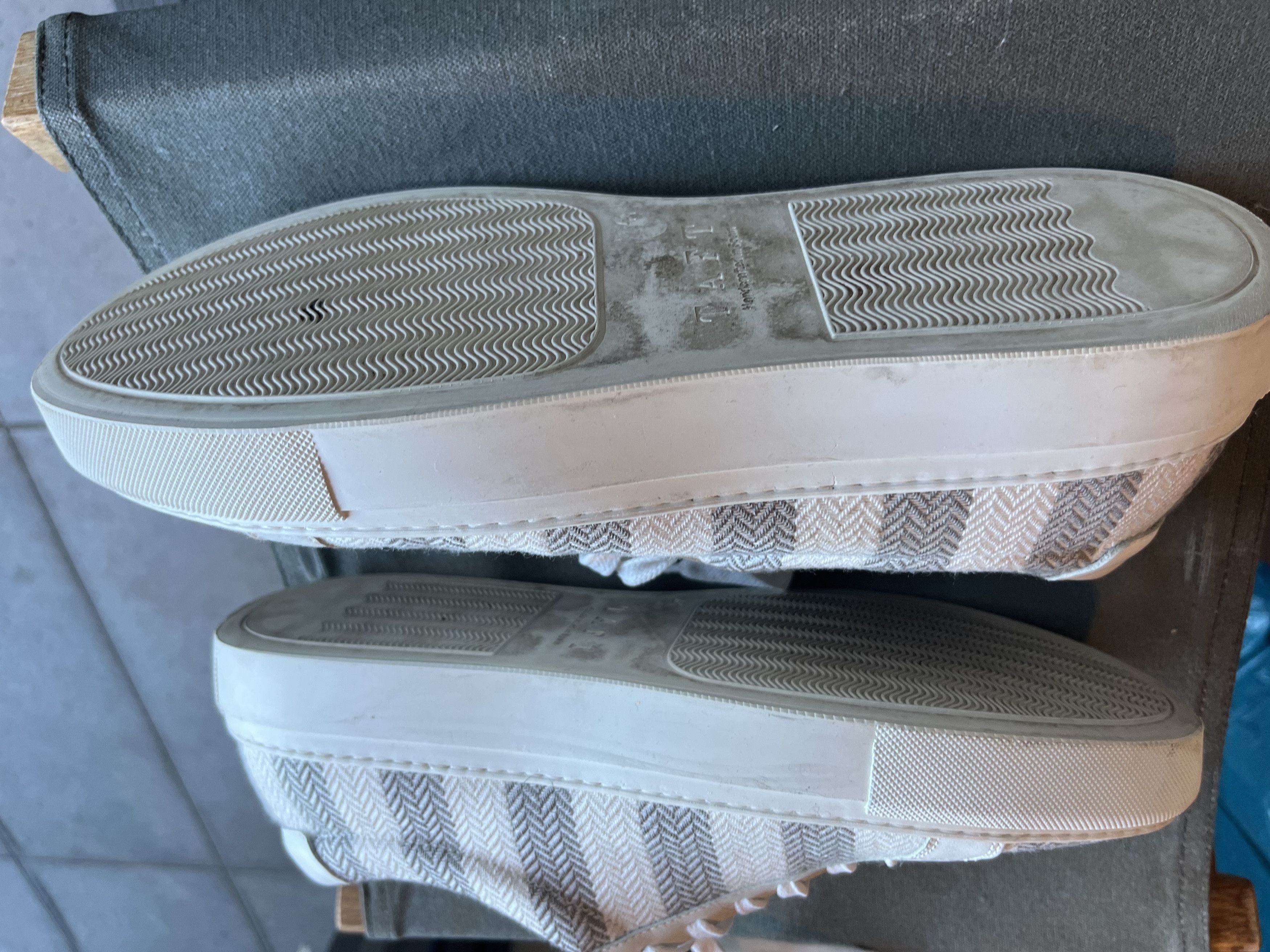 TAFT Taft Sneaker in Grey Stripes Size US 8 / EU 41 - 3 Thumbnail
