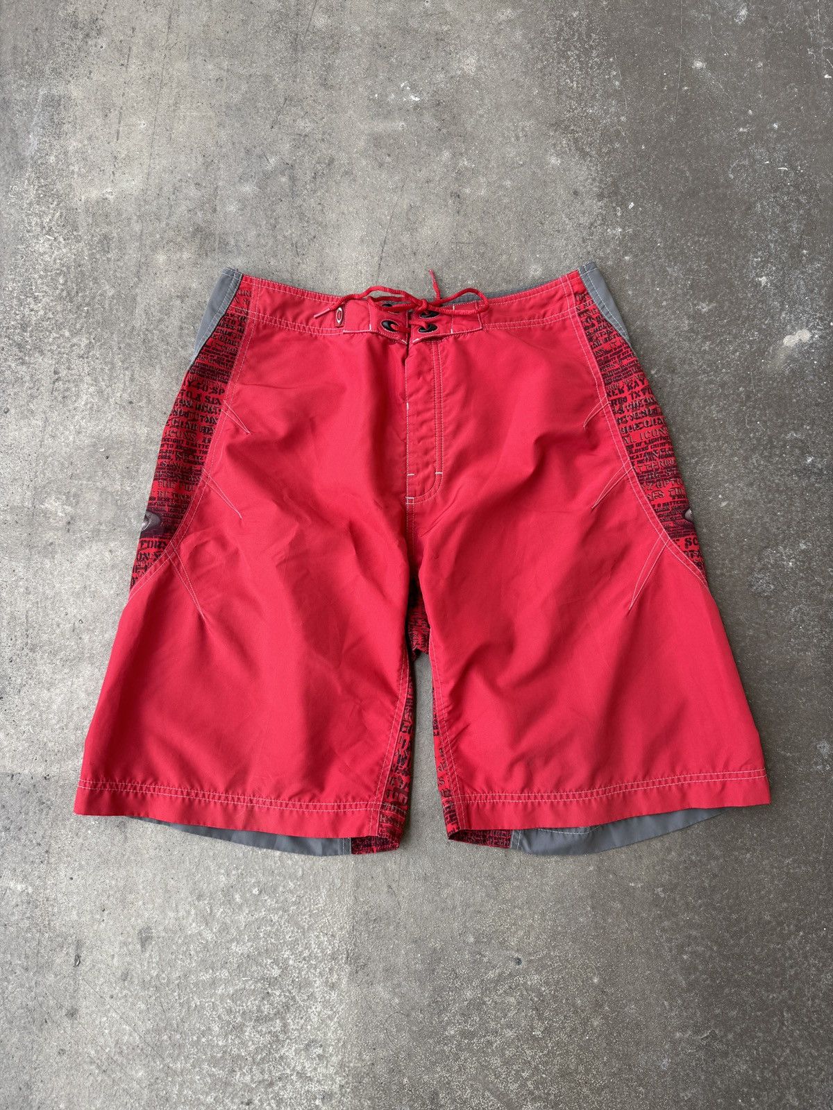 Oakley Vintage Oakley Surf Shorts Size US 33 - 2 Thumbnail