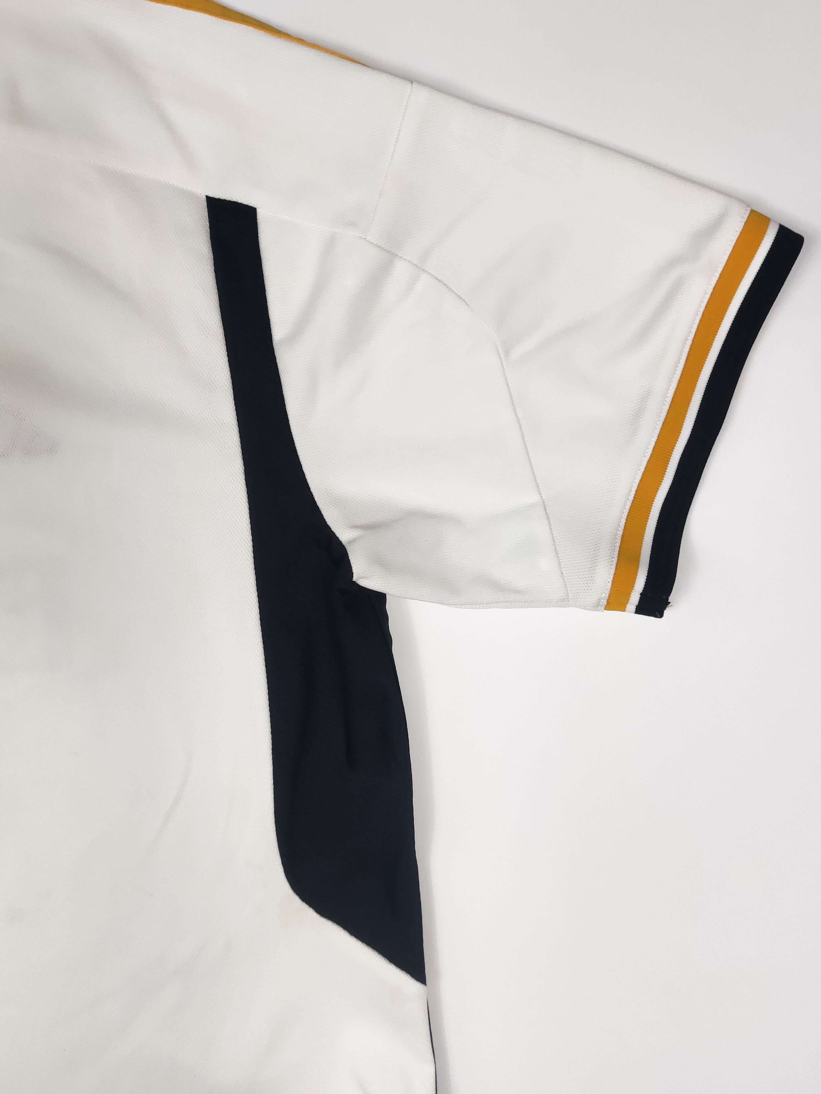 Adidas Real Madrid 2023 2024 Adidas Home Shirt Size US L / EU 52-54 / 3 - 14 Thumbnail