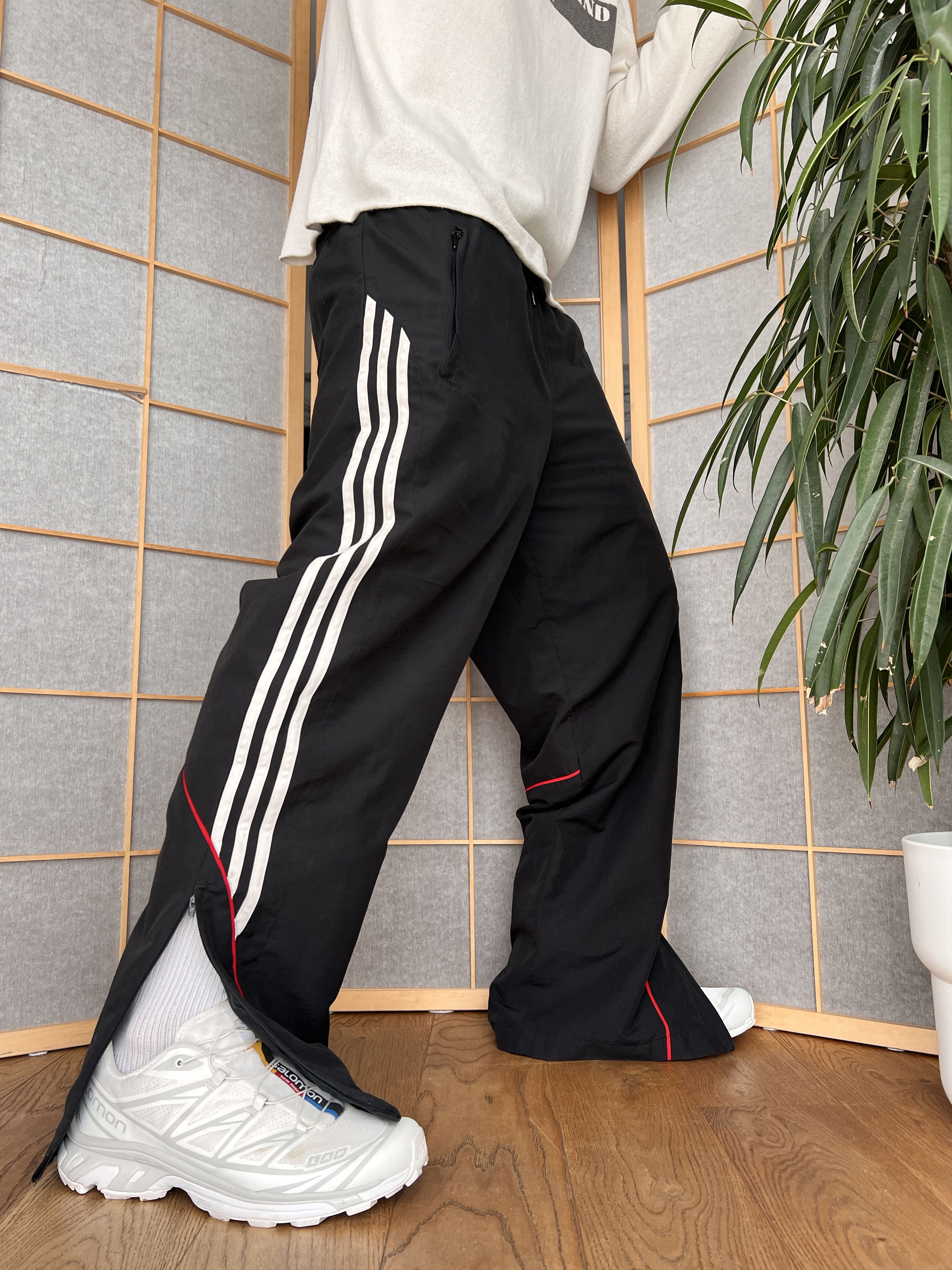 Adidas Crazy! Adidas vintage 2000s baggy track pants sweatpants y2k Size US 36 / EU 52 - 9 Thumbnail