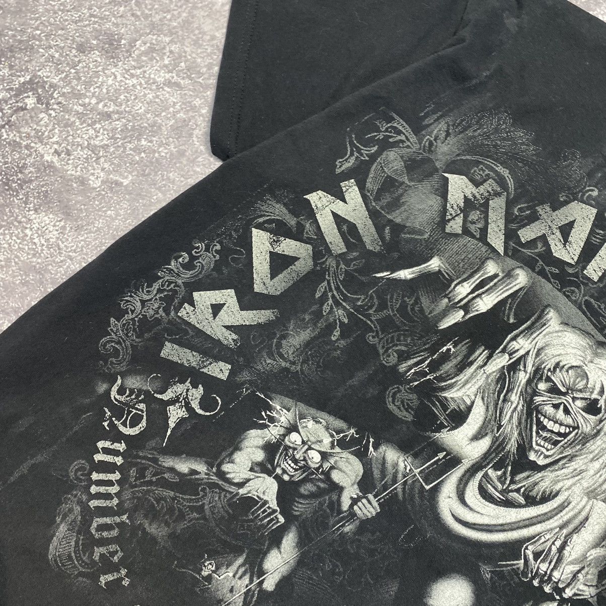 Band Tees Vintage Iron Maiden Number Of The Beast Big Logo rock tee Size US L / EU 52-54 / 3 - 4 Thumbnail