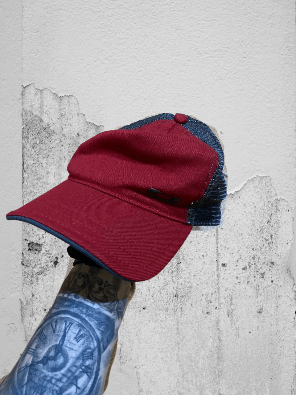Oakley × Vintage 1990s software 1242 Embroidered logo cap | Grailed