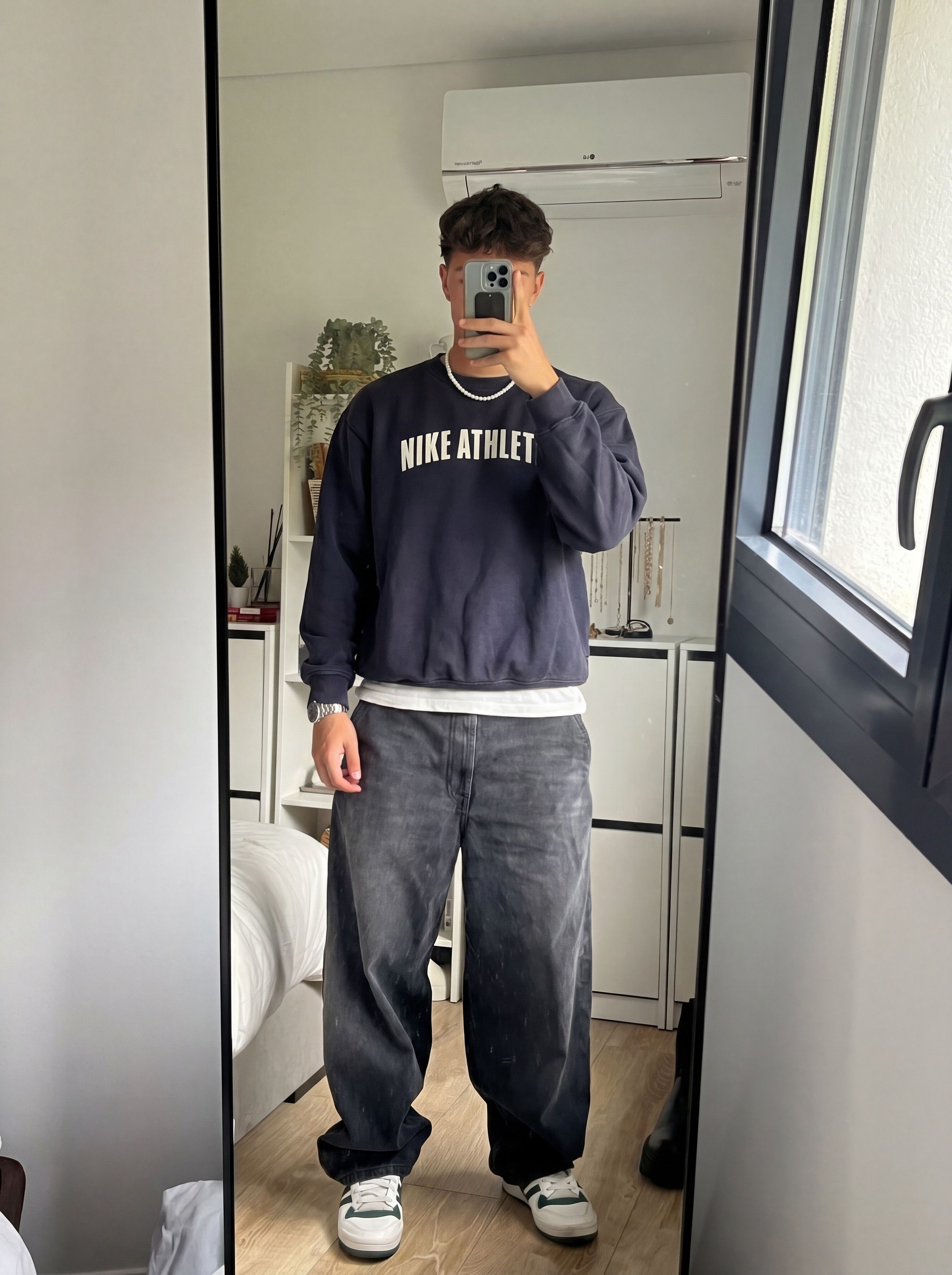Nike Nike Vintage Sweatshirt / Streetwear Style Size US XL / EU 56 / 4 - 1 Thumbnail