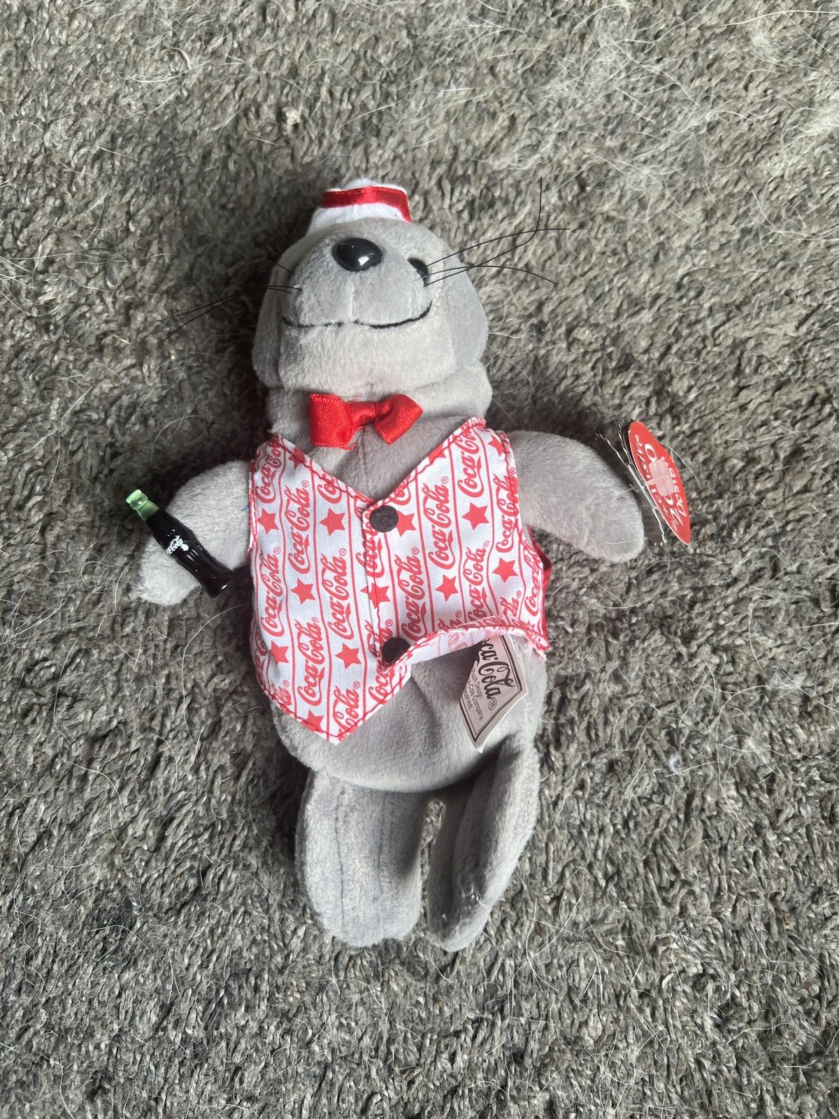 Coca Cola 1999 Coca-Cola Seal In A 2000 Vest Bean Bag Plush Size ONE SIZE - 1 Thumbnail