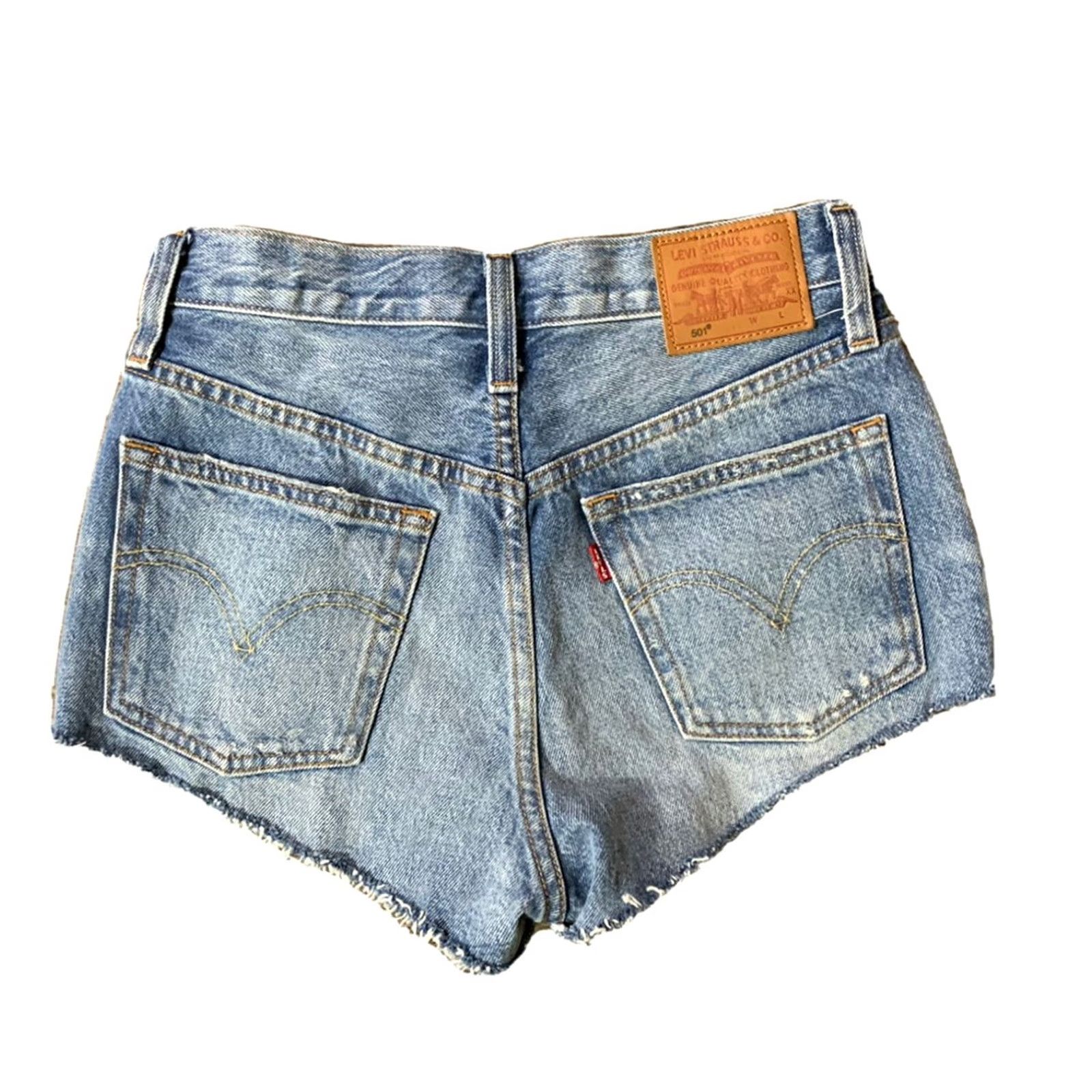 Levi's VINTAGE Levi's 501 Women's Denim Shorts Blue Size 26 Regular Cut-Off Size 26" / US 2 / IT 38 - 2 Thumbnail