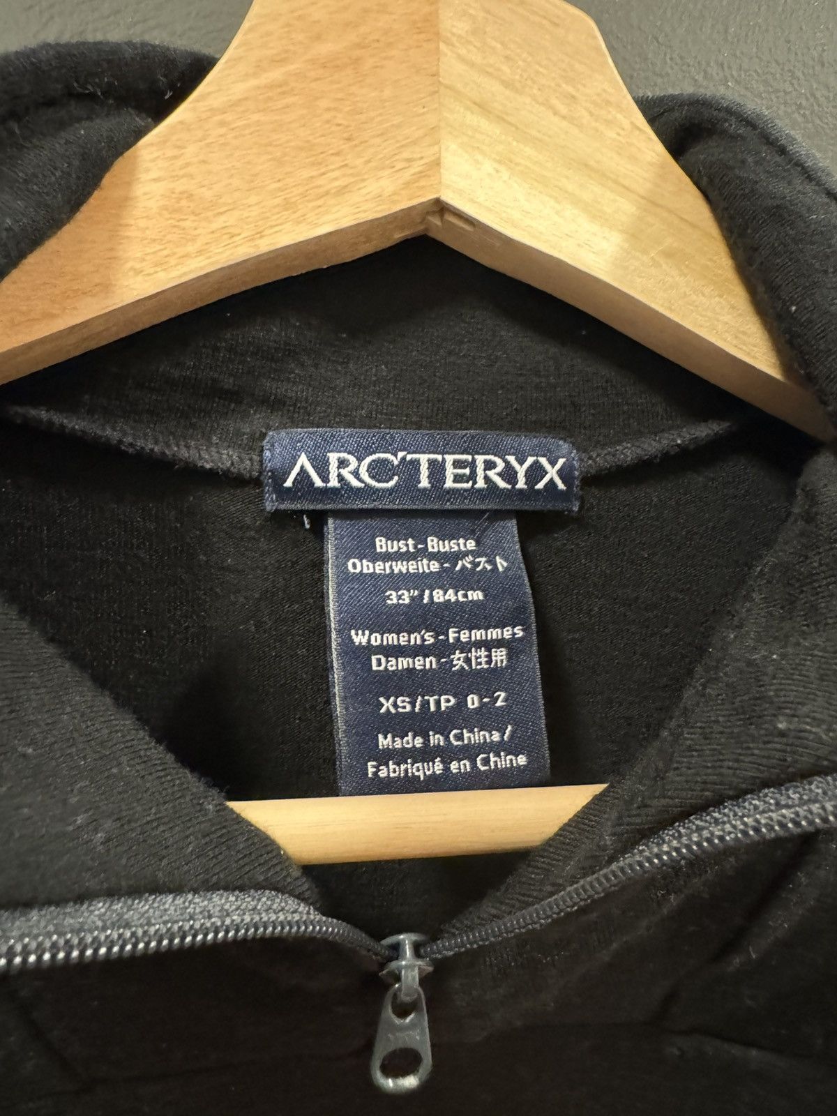 Arc'teryx Arcteryx Tight Active Longsleeve Size XS / US 0-2 / IT 36-38 - 3 Thumbnail