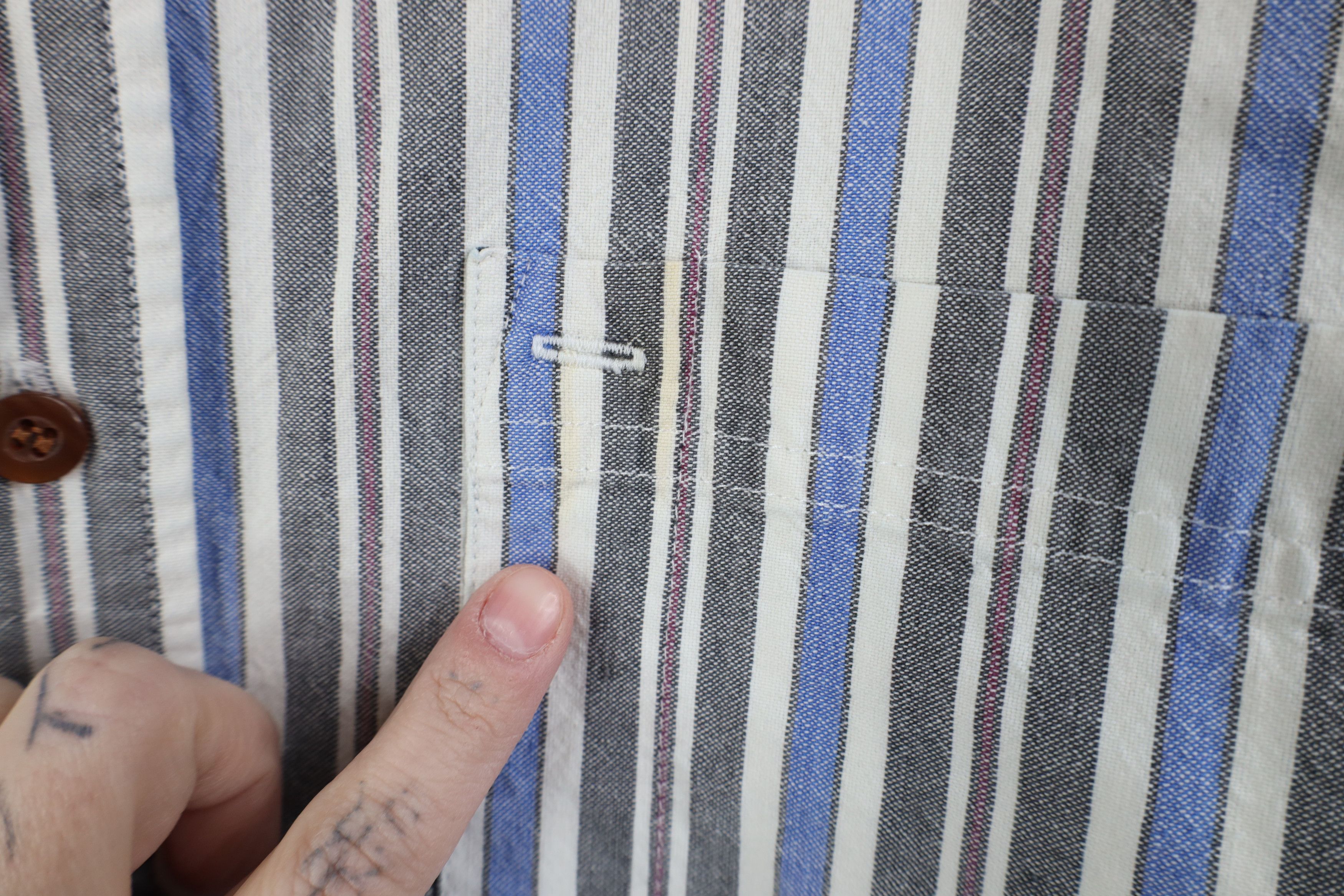 Vintage Vintage 90s Streetwear Block Collared Button Down Shirt Size US XL / EU 56 / 4 - 4 Thumbnail