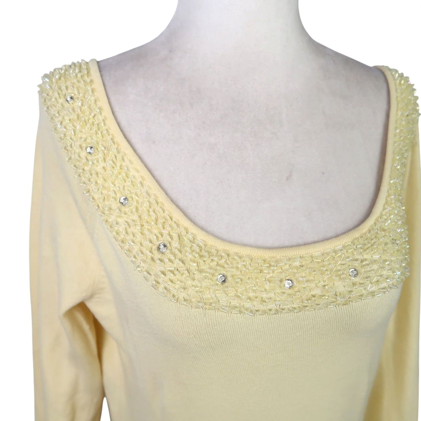 Vintage VINTAGE The Limited Beaded Collar Trim Butter Yellow Sweater M Women Long Sleeve Knit Cotton Nylon Spandex Pullover Size M / US 6-8 / IT 42-44 - 2 Thumbnail