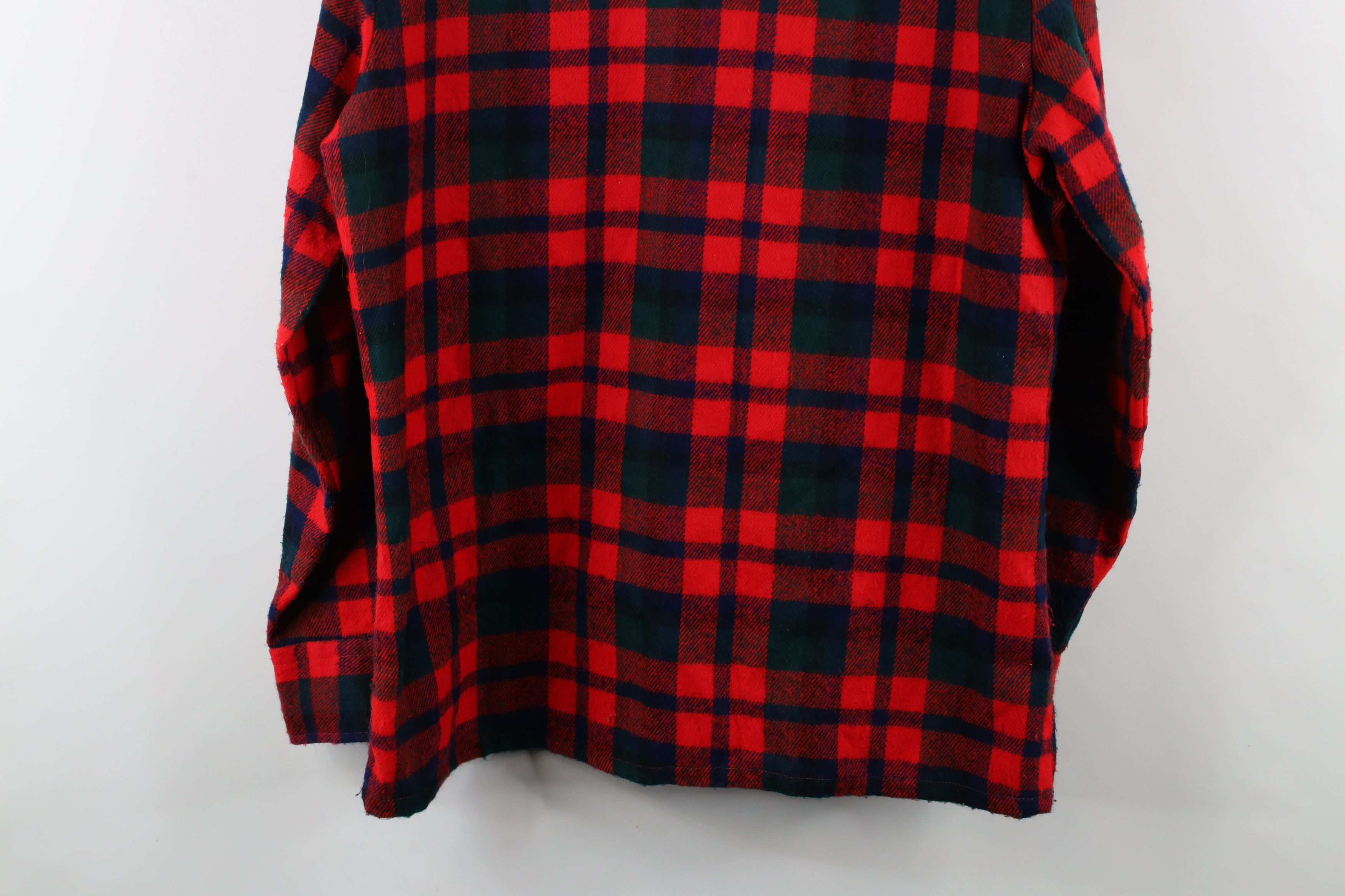 Vintage Vintage 70s Streetwear Knit Collared Button Shirt Plaid Size US M / EU 48-50 / 2 - 11 Thumbnail