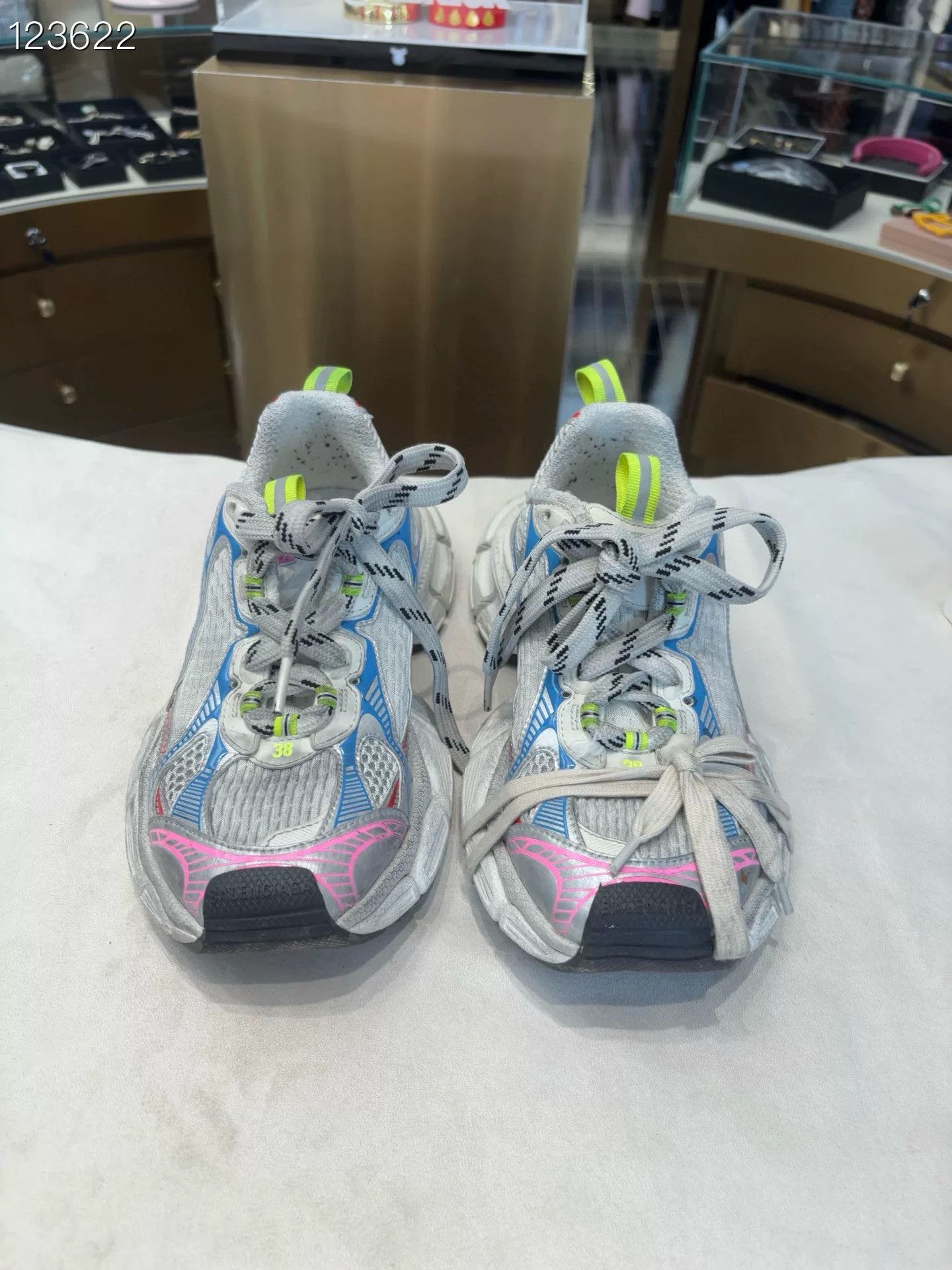 Balenciaga Balenciaga 3XL Sneakers Size US 7 / IT 37 - 1 Thumbnail