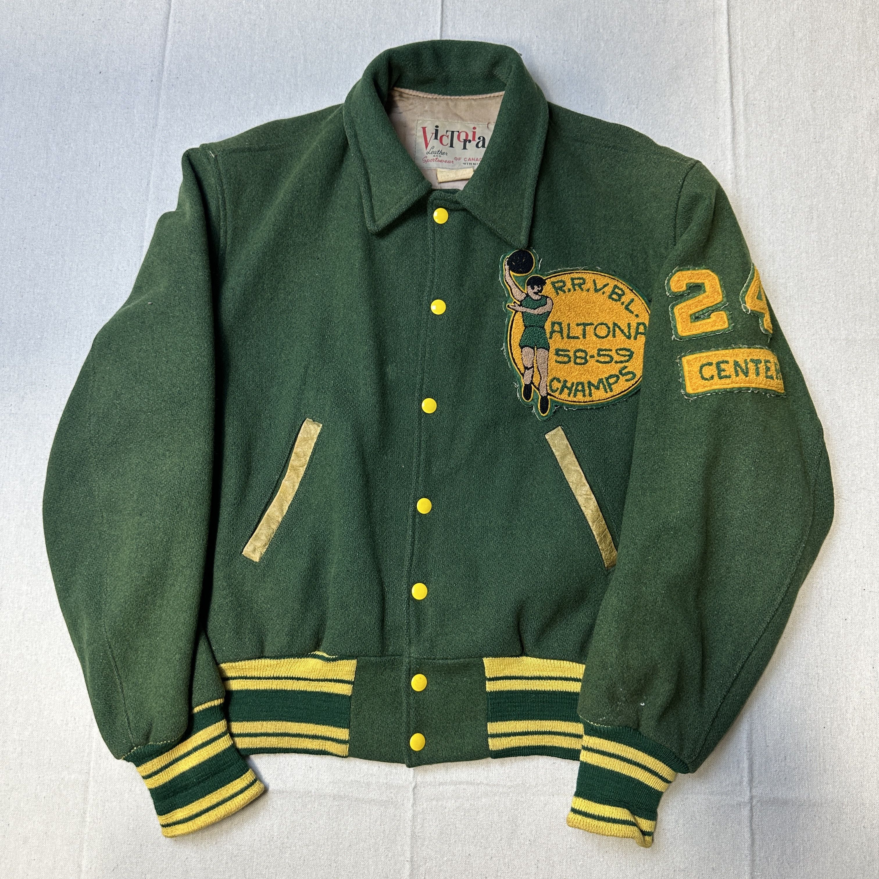 Victoria's Secret Vintage Victoria Embroidered Basketball Varsity Jacket Size M 60s Size US M / EU 48-50 / 2 - 1 Thumbnail