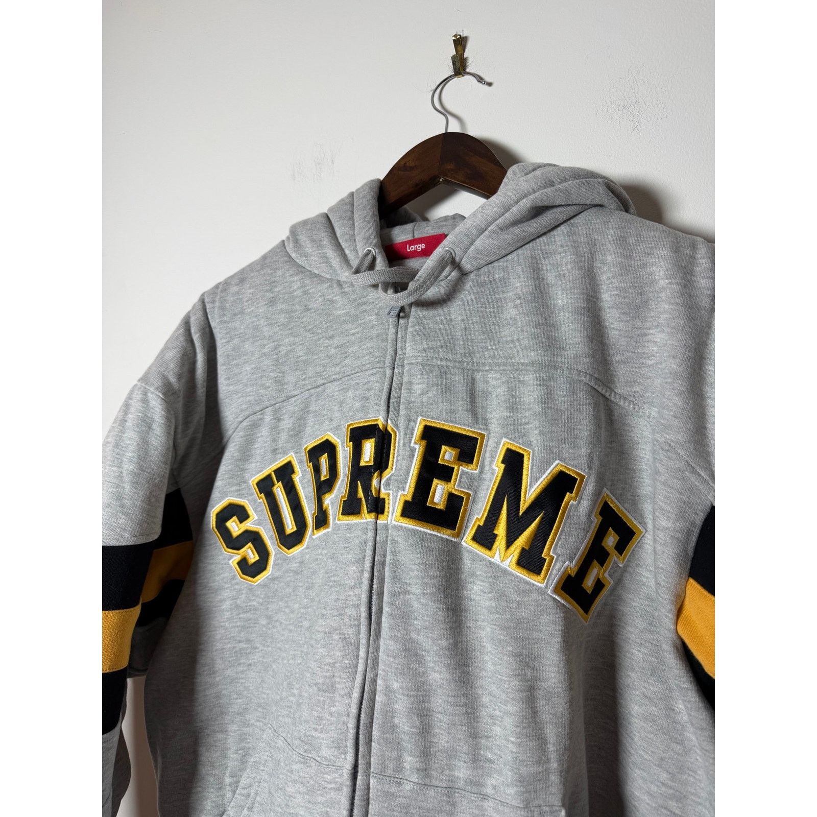Supreme Supreme Filled Zip Up Hooded Sweatshirt Size US L / EU 52-54 / 3 - 2 Thumbnail