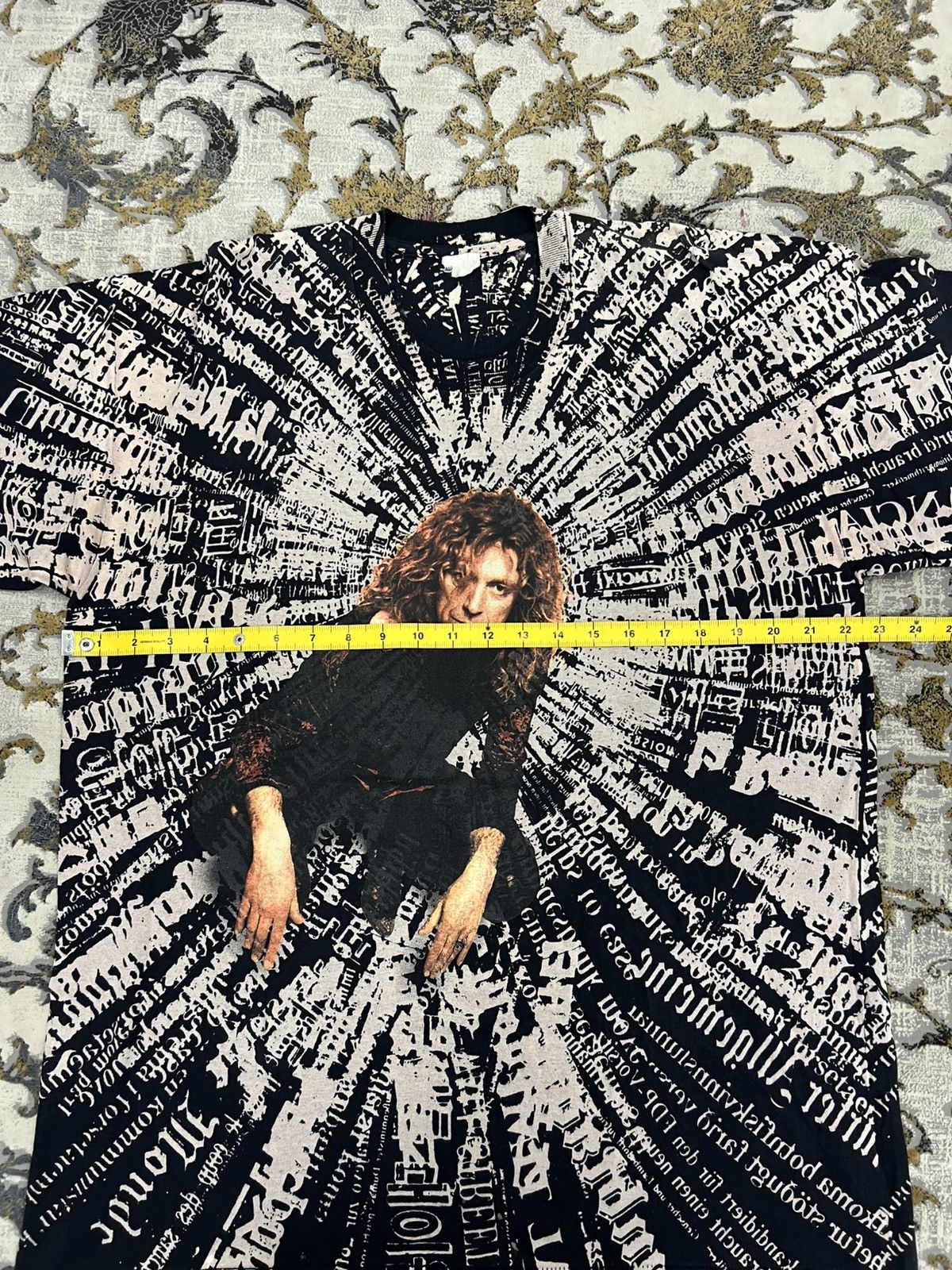 Band Tees Vintage Robert Plant All-Over Print Rock Tee Size US L / EU 52-54 / 3 - 7 Thumbnail