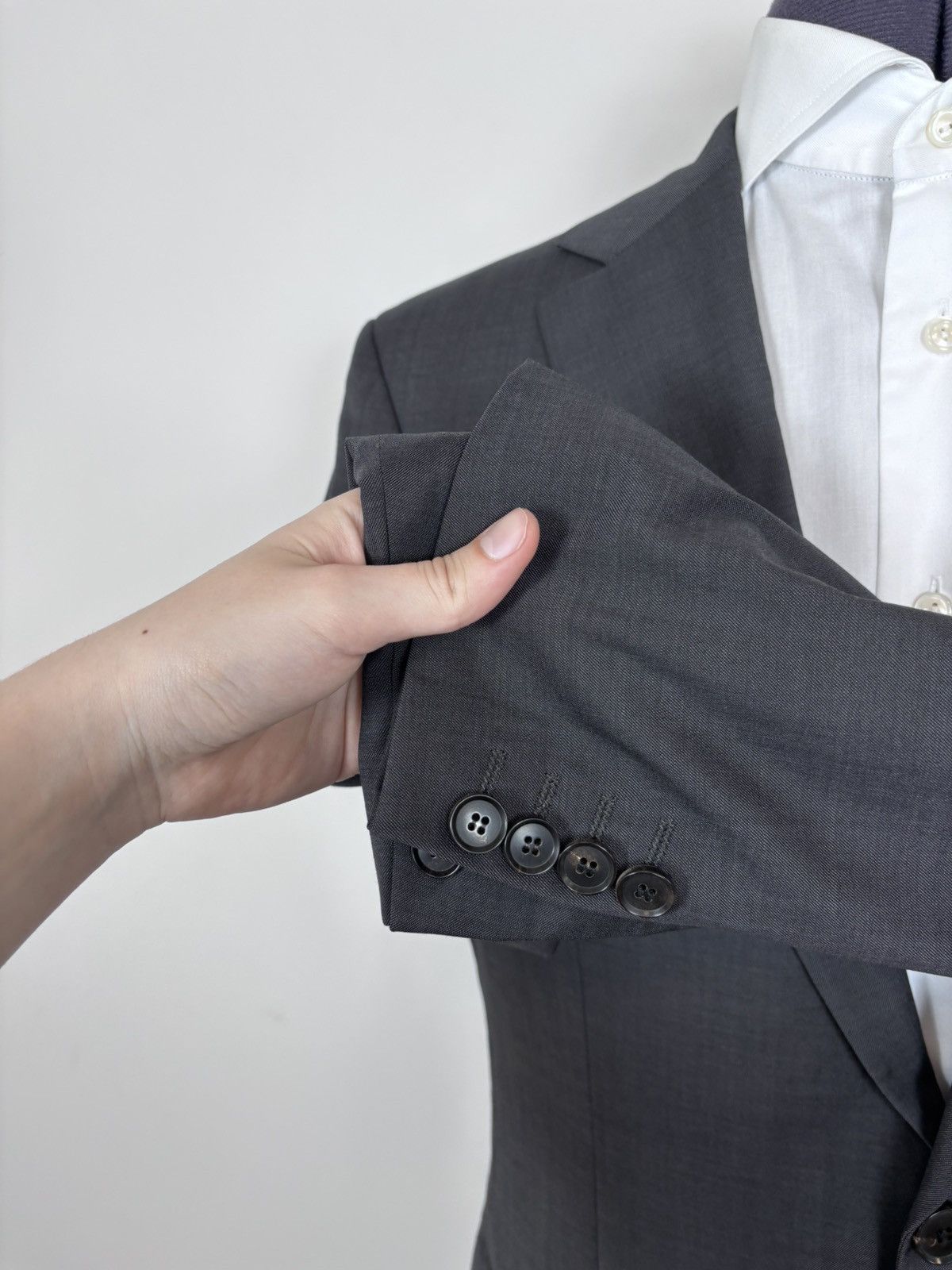 Hugo Boss Hugo Boss Bertolucci/Movie Men’s 2-Piece Gray Wool Suit Size 40R - 9 Thumbnail