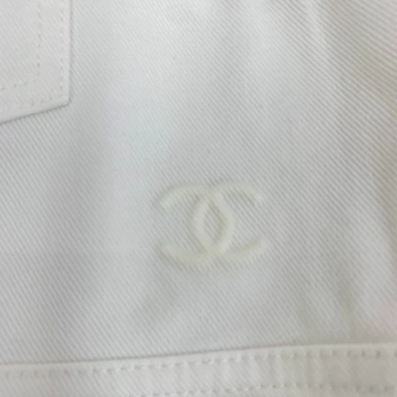 Chanel Chanel White logo camellia relief cotton denim vest Size XS / US 0-2 / IT 36-38 - 5 Thumbnail