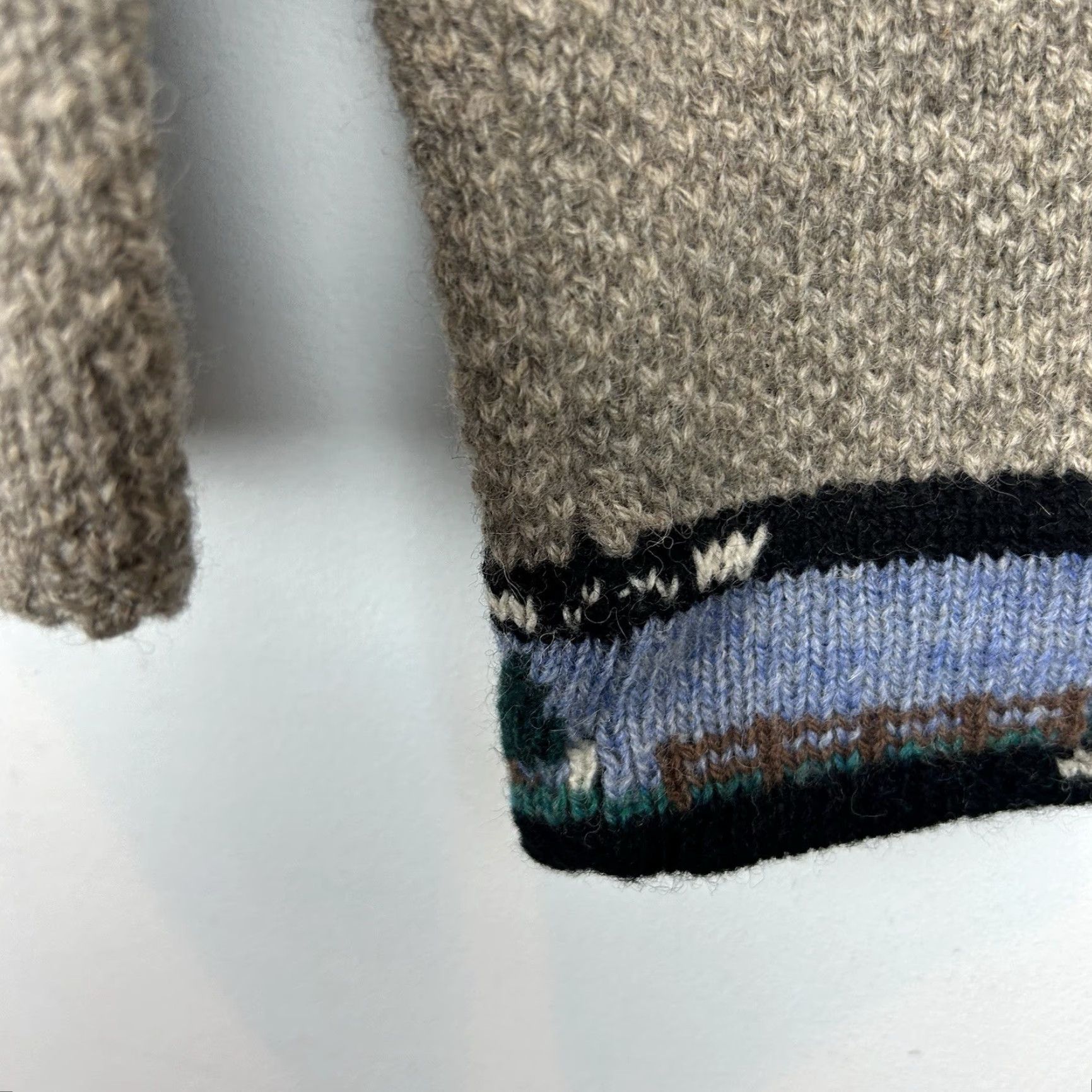 Vintage VINTAGE Susan Bristol Cardigan Womens Small Beige Wool Teacher Read Flaw Size M / US 6-8 / IT 42-44 - 7 Thumbnail