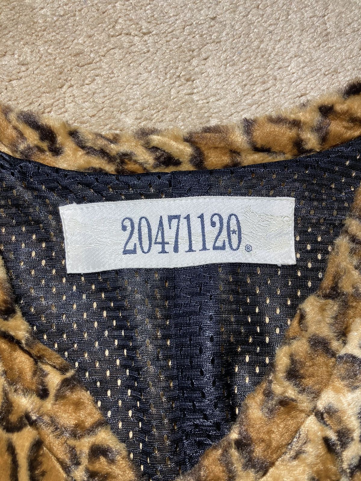 20471120 AW97 20471120 Cheetah Deep Pile Leopard Jersey Mesh 1997 90s Size US M / EU 48-50 / 2 - 3 Thumbnail