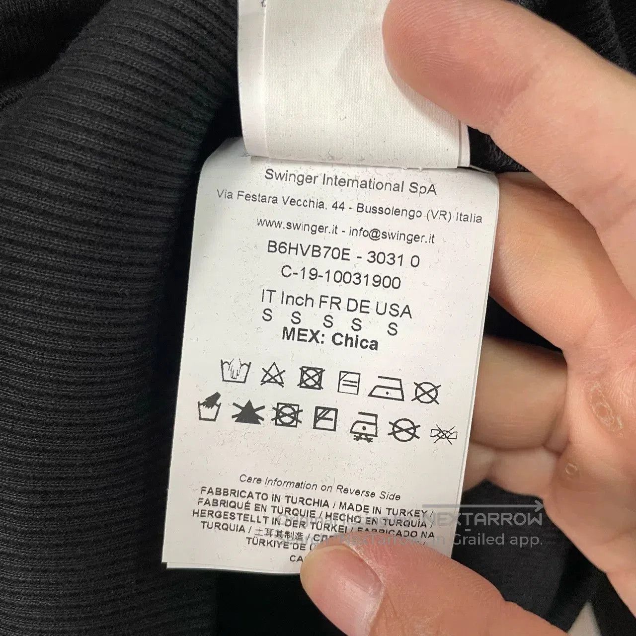 Versace VERSACE Floral Print Sweatshirt. Size XS / US 0-2 / IT 36-38 - 4 Thumbnail