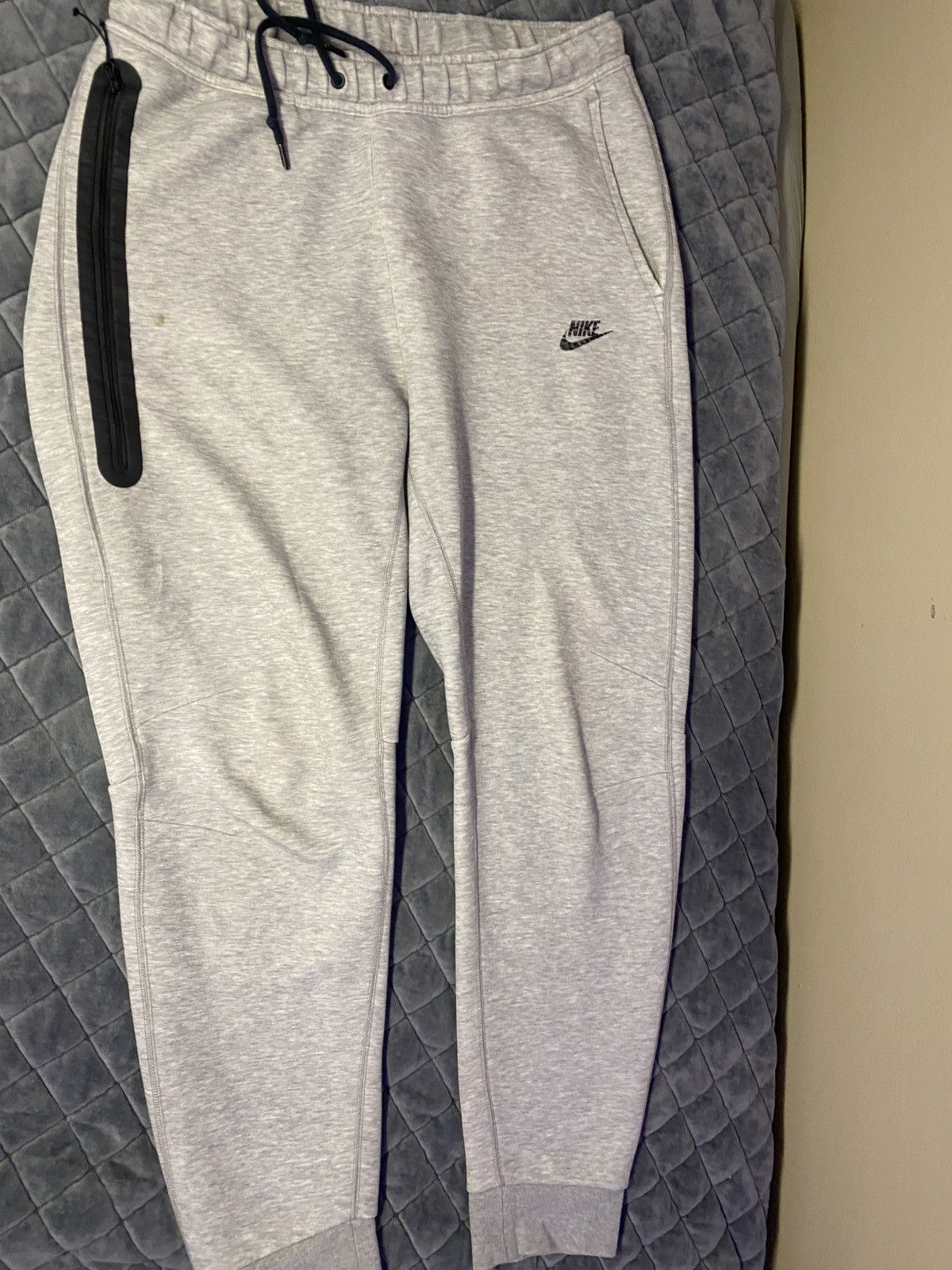 Nike Nike tech jogger sweats Size US 32 / EU 48 - 1 Thumbnail