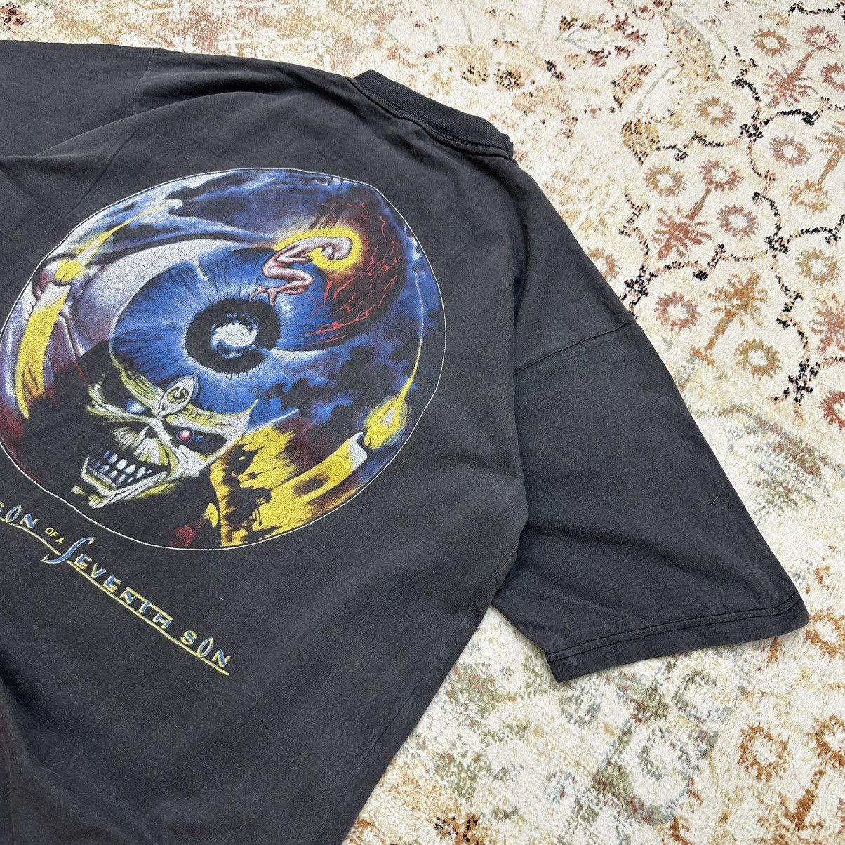 Vintage Vintage Iron Maiden T-shirts 1988 Holding Limited Band Size US L / EU 52-54 / 3 - 10 Thumbnail
