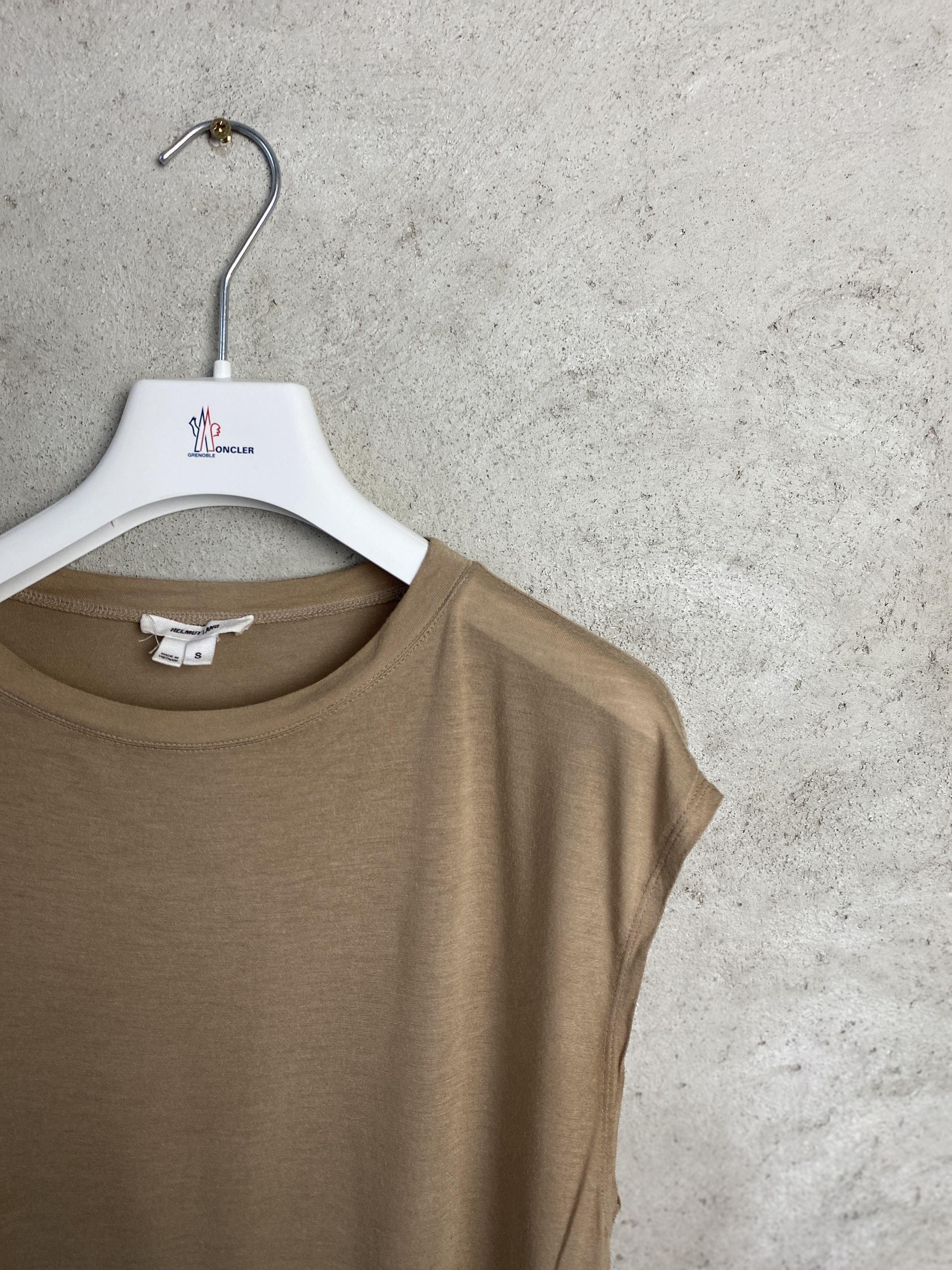 Helmut Lang Helmut Lang casual micro modal t-shirt tee tank top Size S / US 4 / IT 40 - 2 Thumbnail
