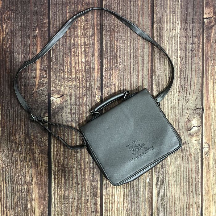 burberry 90s shoulder bag medium