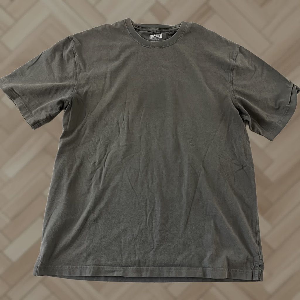 CO Duluth Trading Co Longtail T Shirt Mens L Gray 100% Cotton Short Sleeve T-Shirt Longtail Duluth Longtail Shirt Mens L Gray 100% Cotton Size US L / EU 52-54 / 3 - 1 Thumbnail
