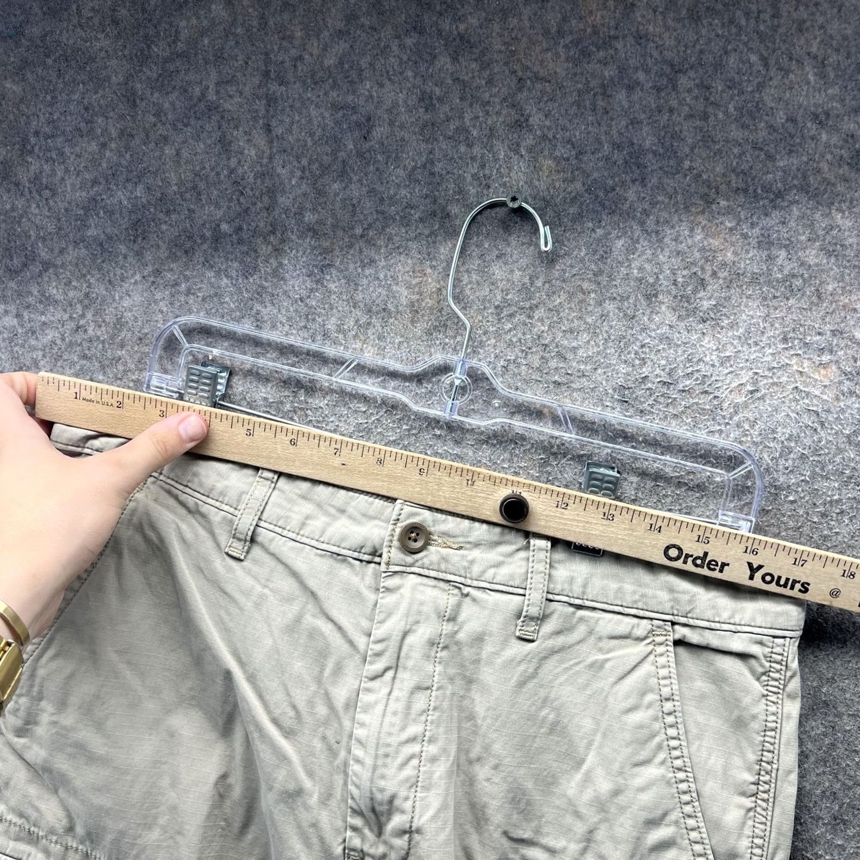 Levi's Levi's Cargo Shorts Mens 32 Khaki WaterLess Ripstop Utility Multi Pocket Shorts Mens 32 Beige Pockets Cargo Casual Men Size US 32 / EU 48 - 6 Thumbnail