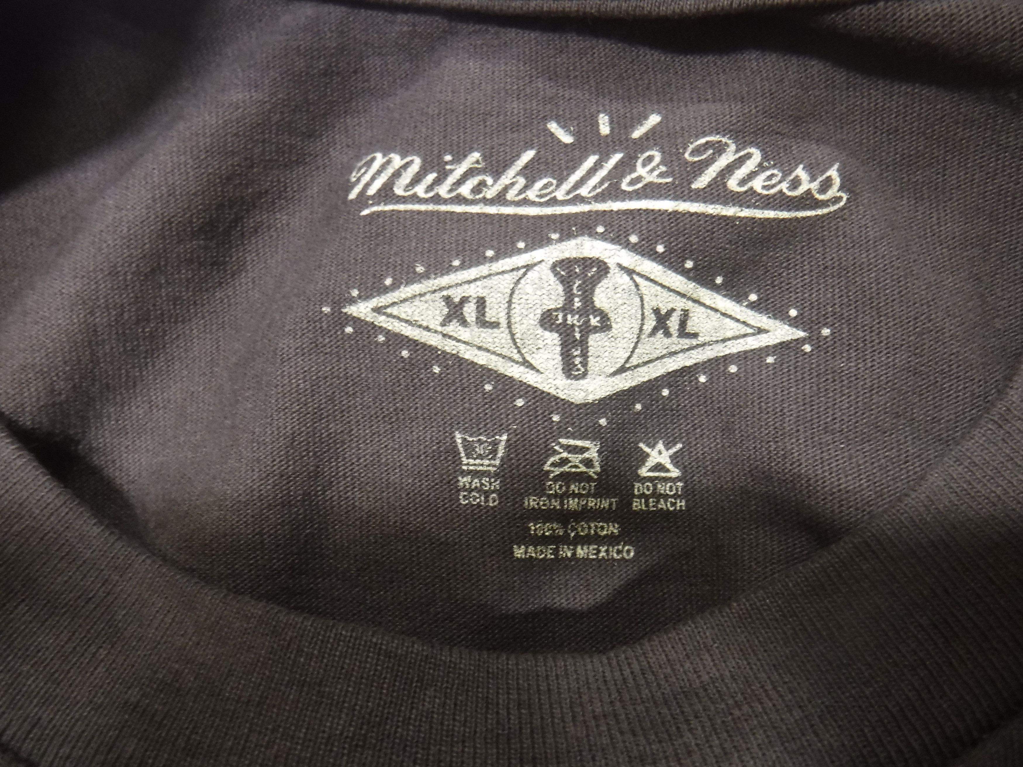 Mitchell & Ness × Travis Scott Mitchell & Ness T-shirt Tulane University Size US XL / EU 56 / 4 - 2 Thumbnail