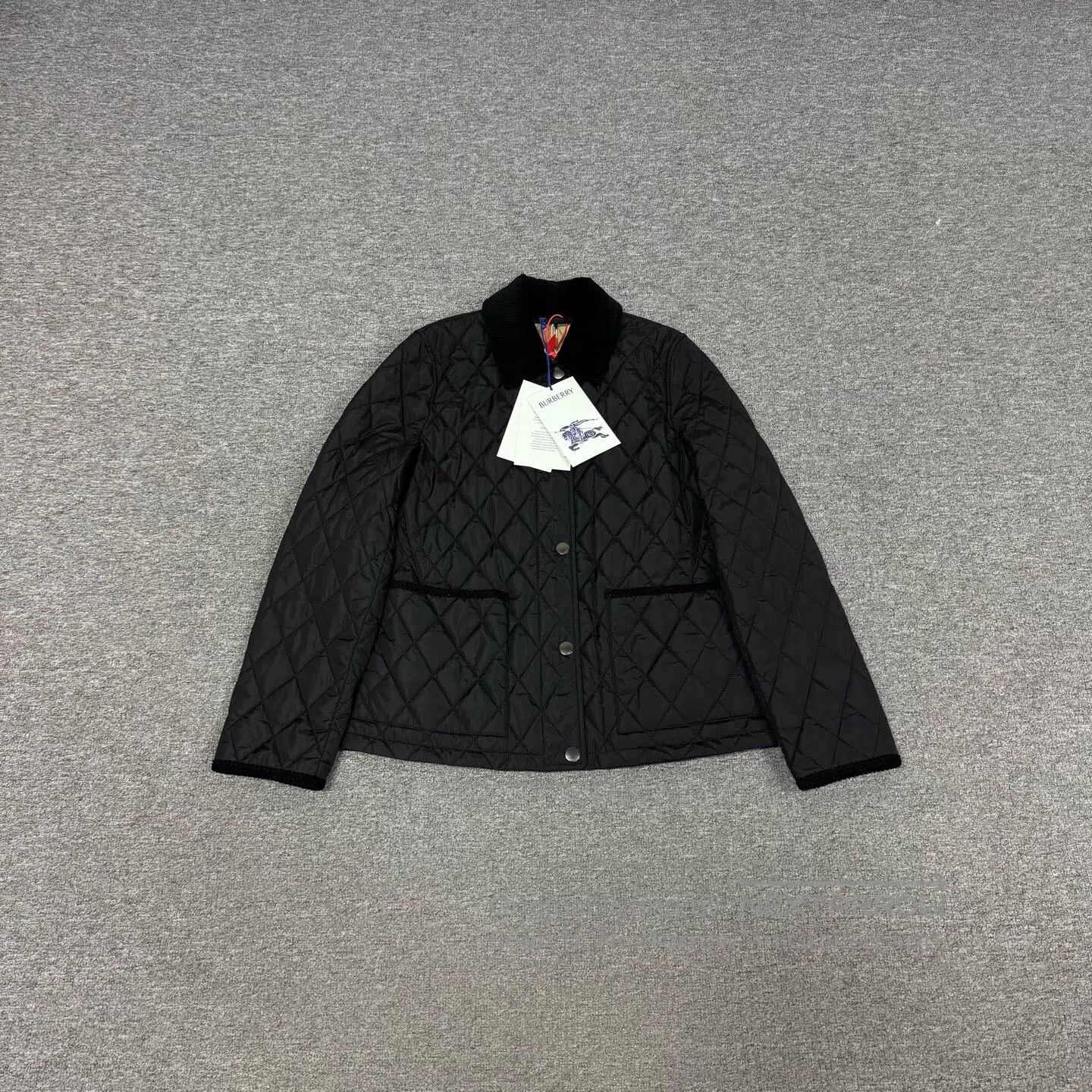 Burberry BURBERRY Warhorse Logo: Black diamond-patterned quilted co Size S / US 4 / IT 40 - 1 Thumbnail