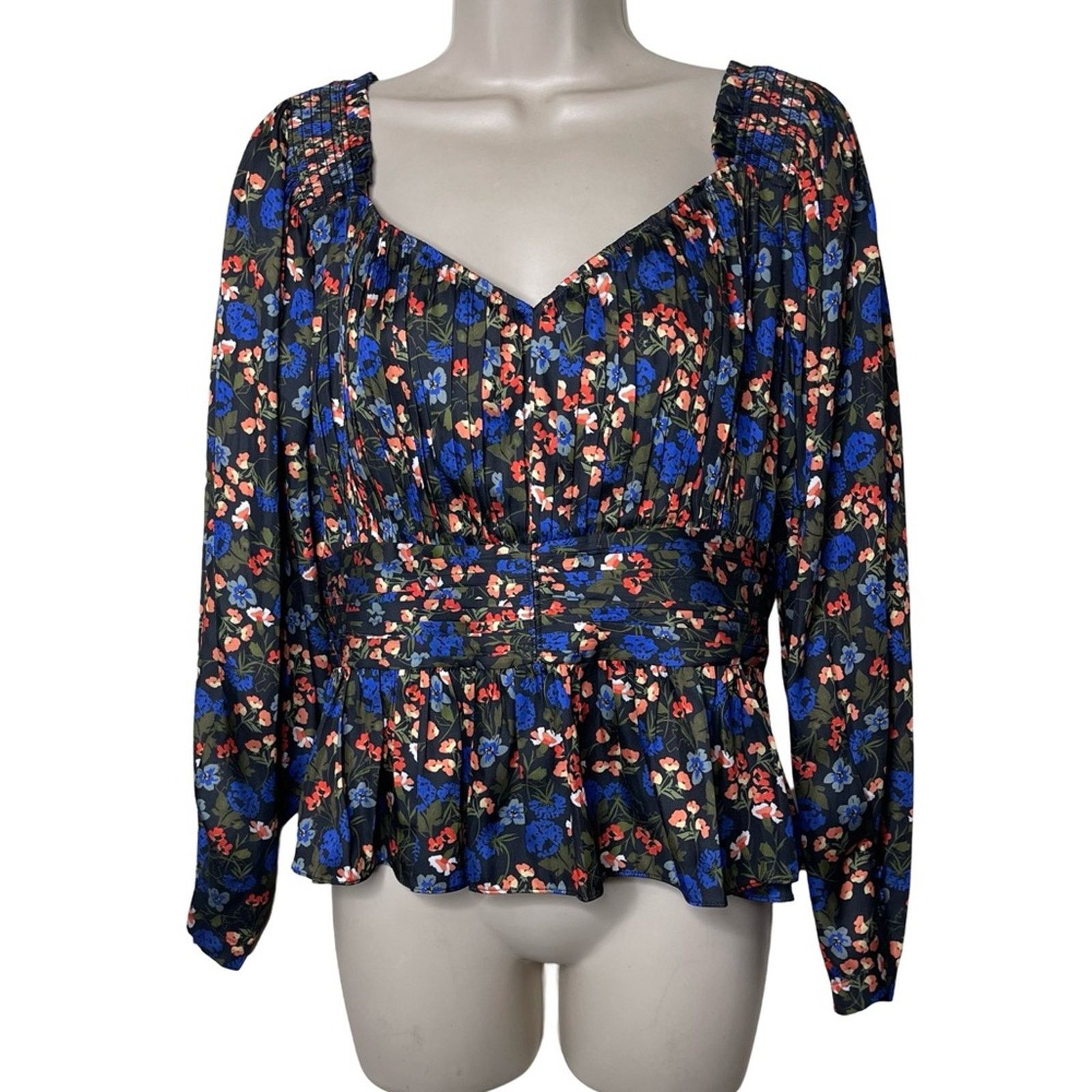 Hunter Bell NWT Hunter Bell Black Floral Caro Top Blouse sz 4 Size S / US 4 / IT 40 - 2 Thumbnail
