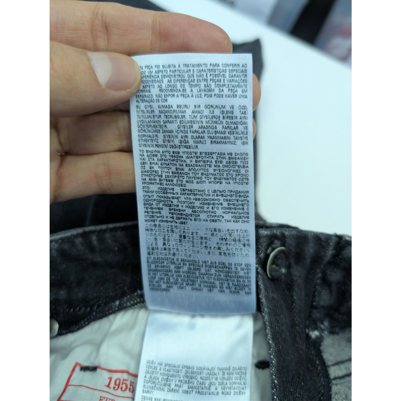 Diesel o1rshd1 D-Viker regular straight-leg jeans black / dark grey Size US 32 / EU 48 - 19 Thumbnail
