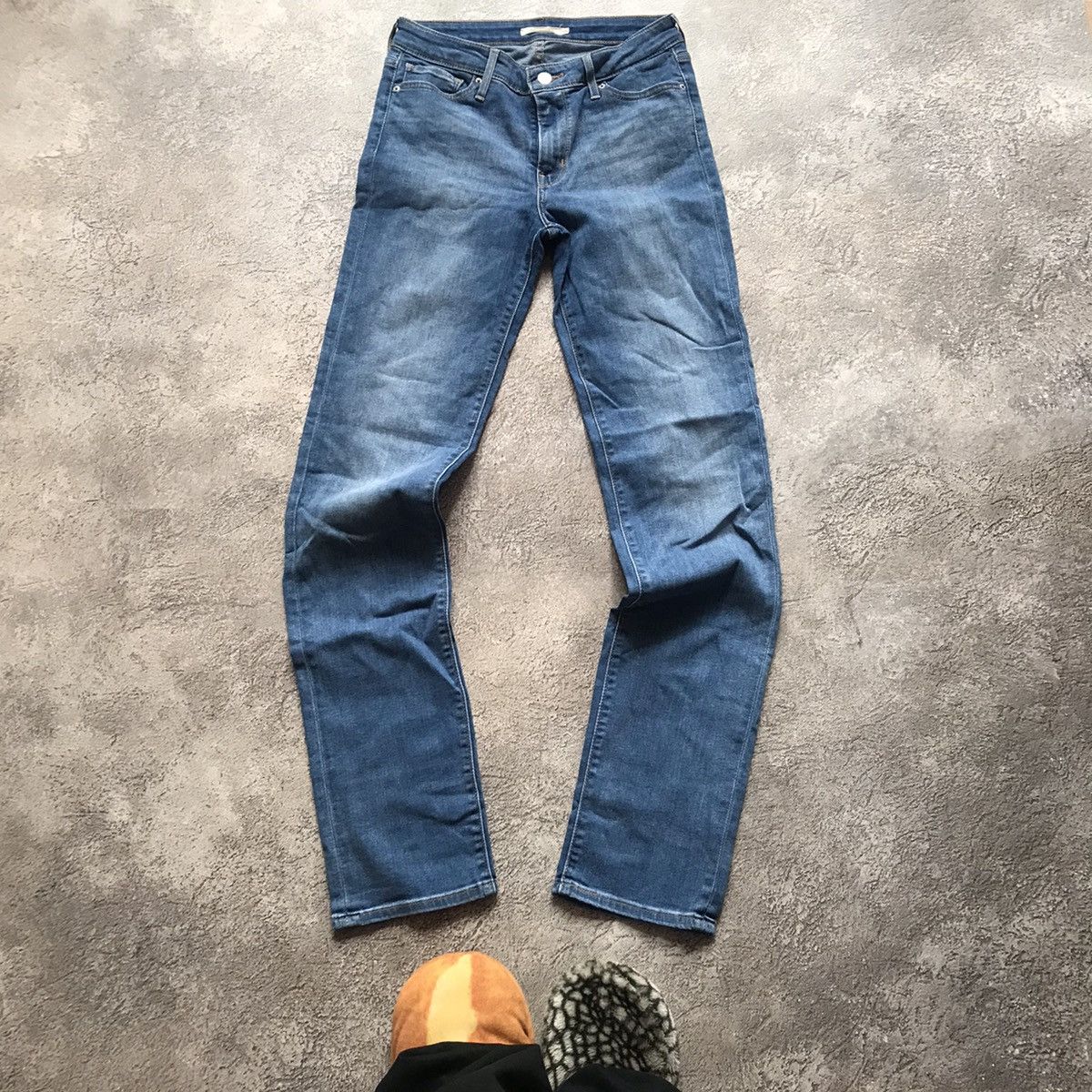 Vintage Vintage 90s Levis Baggy Distressed Thrashed Jeans Grunge 28 Size 28" / US 6 / IT 42 - 3 Thumbnail