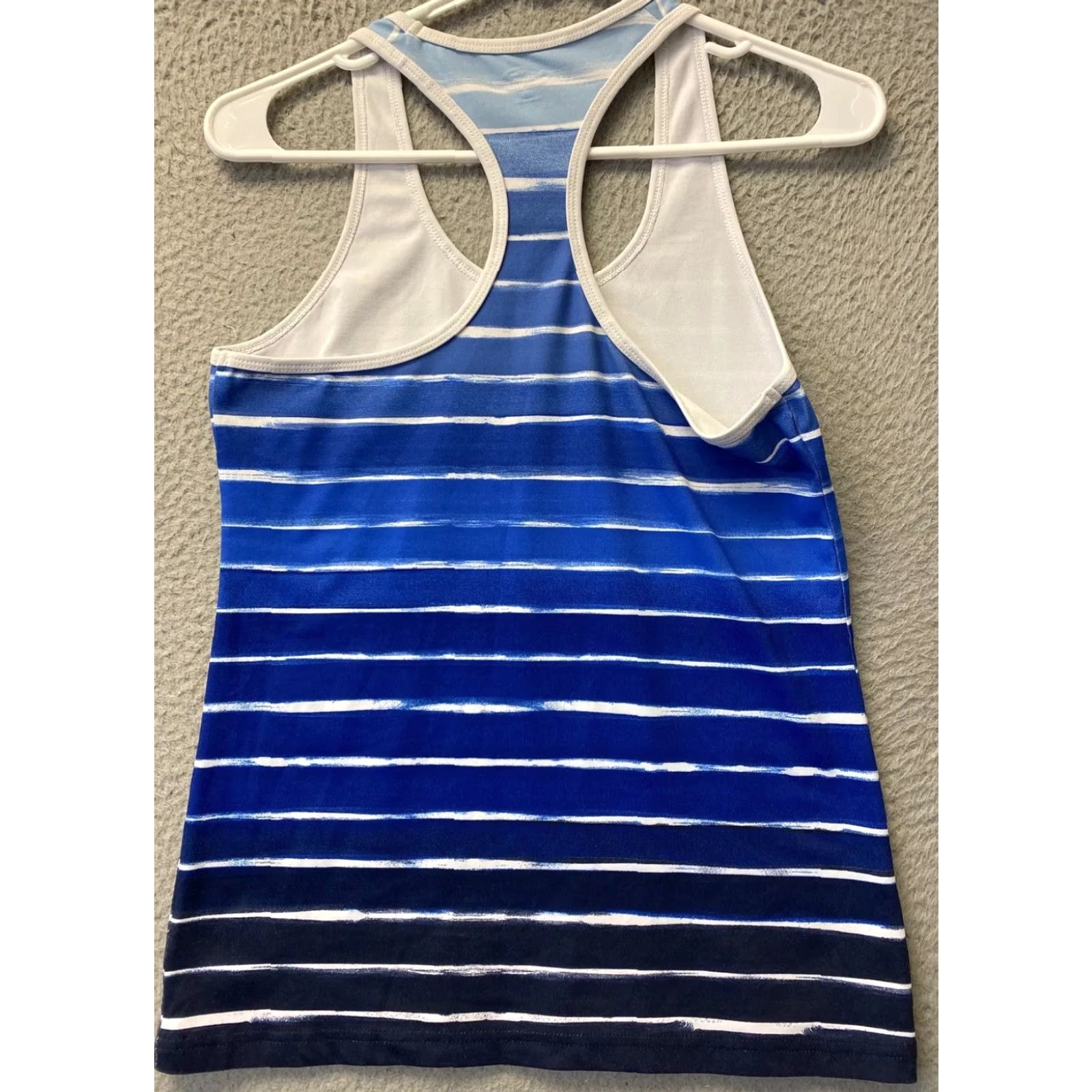 Champion Champion Tank Shirt Womens M Polyester Blend Scoop Neck Pullover Blue /109-26 Size M / US 6-8 / IT 42-44 - 6 Thumbnail