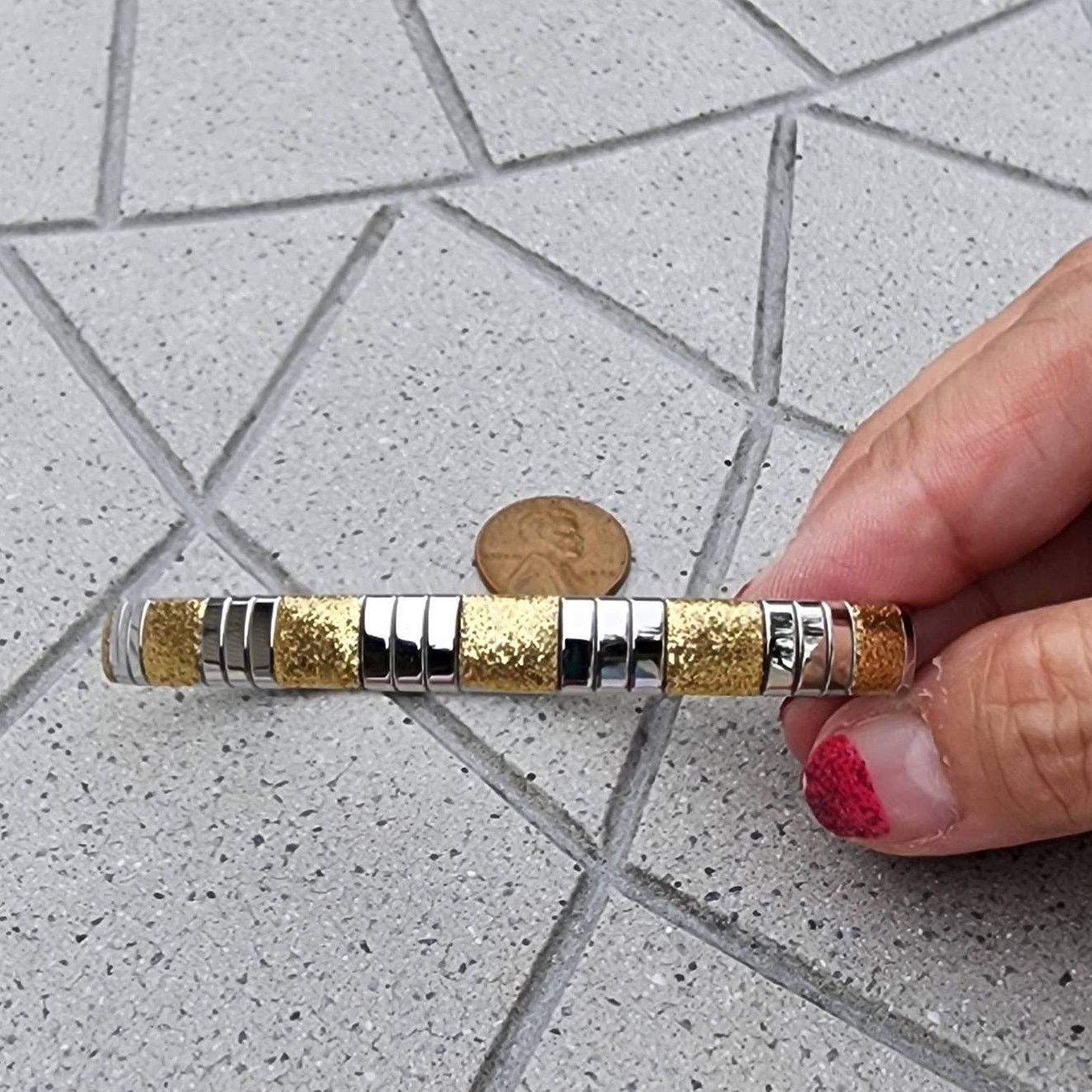 Designer Milor Polished Glitter Stainless Steel Stretch Link Bracelet Size ONE SIZE - 2 Thumbnail