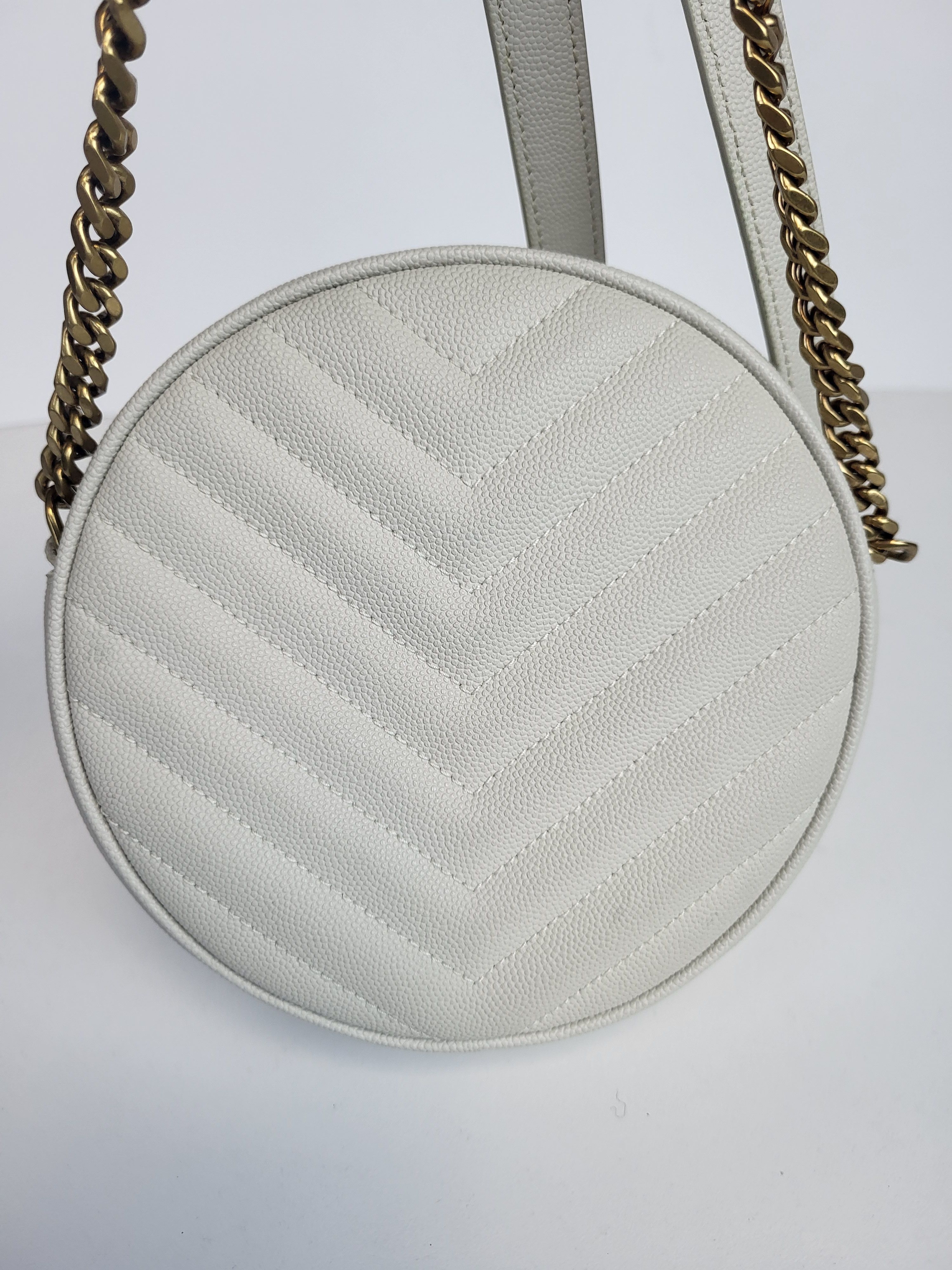 Yves Saint Laurent Saint Laurent Vinyle Round Camera Bag Leather Size ONE SIZE - 3 Thumbnail
