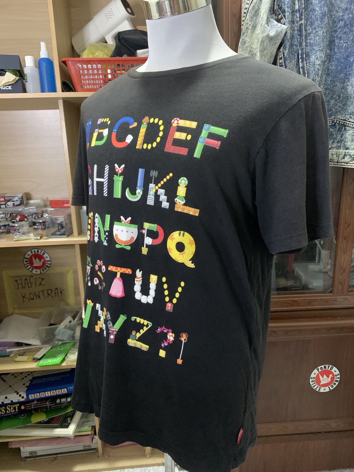 Japanese Brand Uniqlo x Nintendo UTGP 17 tshirt Size US L / EU 52-54 / 3 - 3 Thumbnail