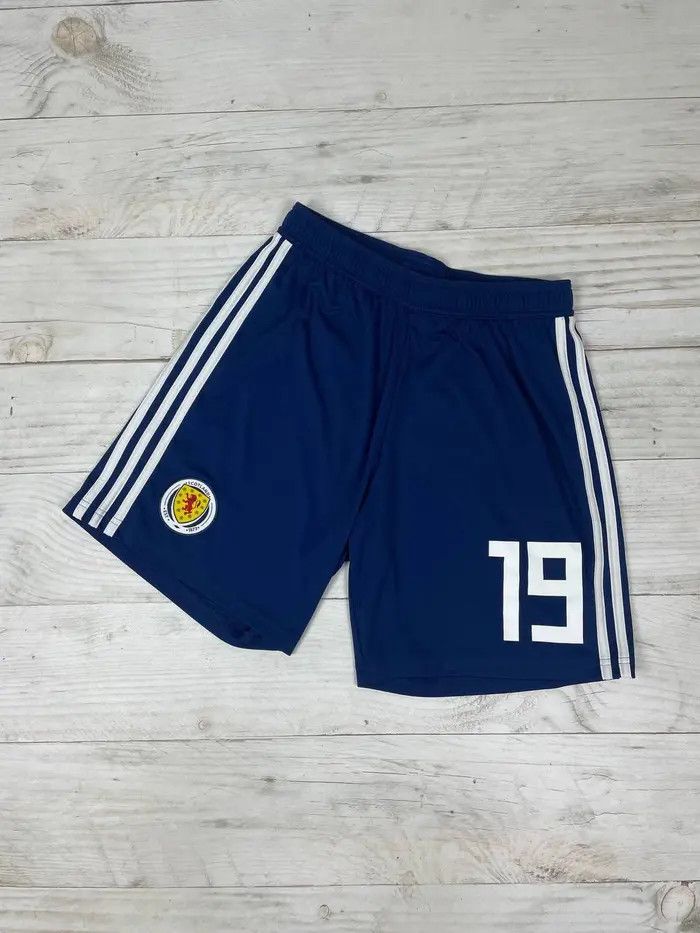 Adidas Adidas Scotland 2017 2019 #19 Home Shirt And Shorts Jersey Size US M / EU 48-50 / 2 - 15 Thumbnail