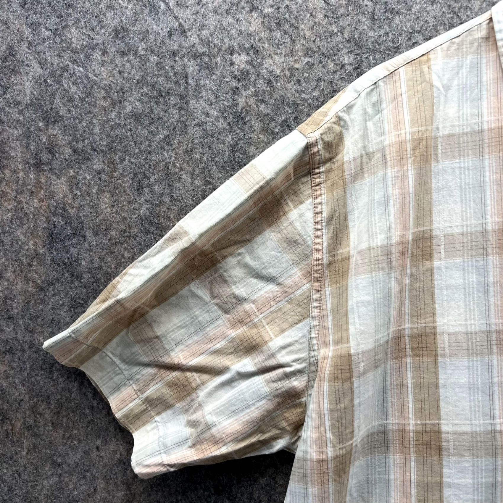 Calvin Klein Calvin Klein Shirt Men Large Khaki Casual Button-Down Plaid Cotton Retro Preppy Size US L / EU 52-54 / 3 - 3 Thumbnail