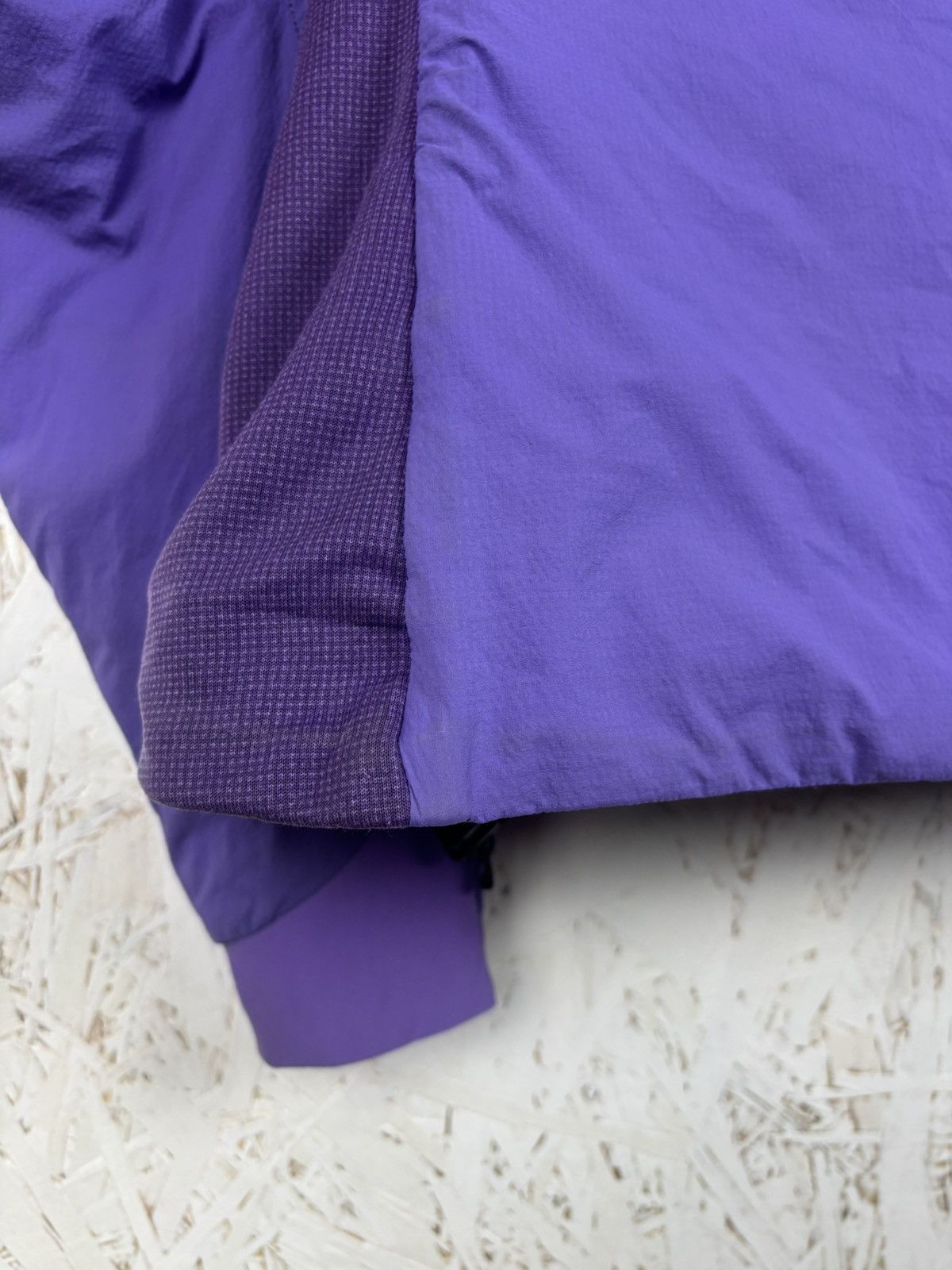 Arc'teryx Arc’Teryx Atom Lt Hoody S13 Lightweight Jacket Size M Purple Size M / US 6-8 / IT 42-44 - 8 Thumbnail