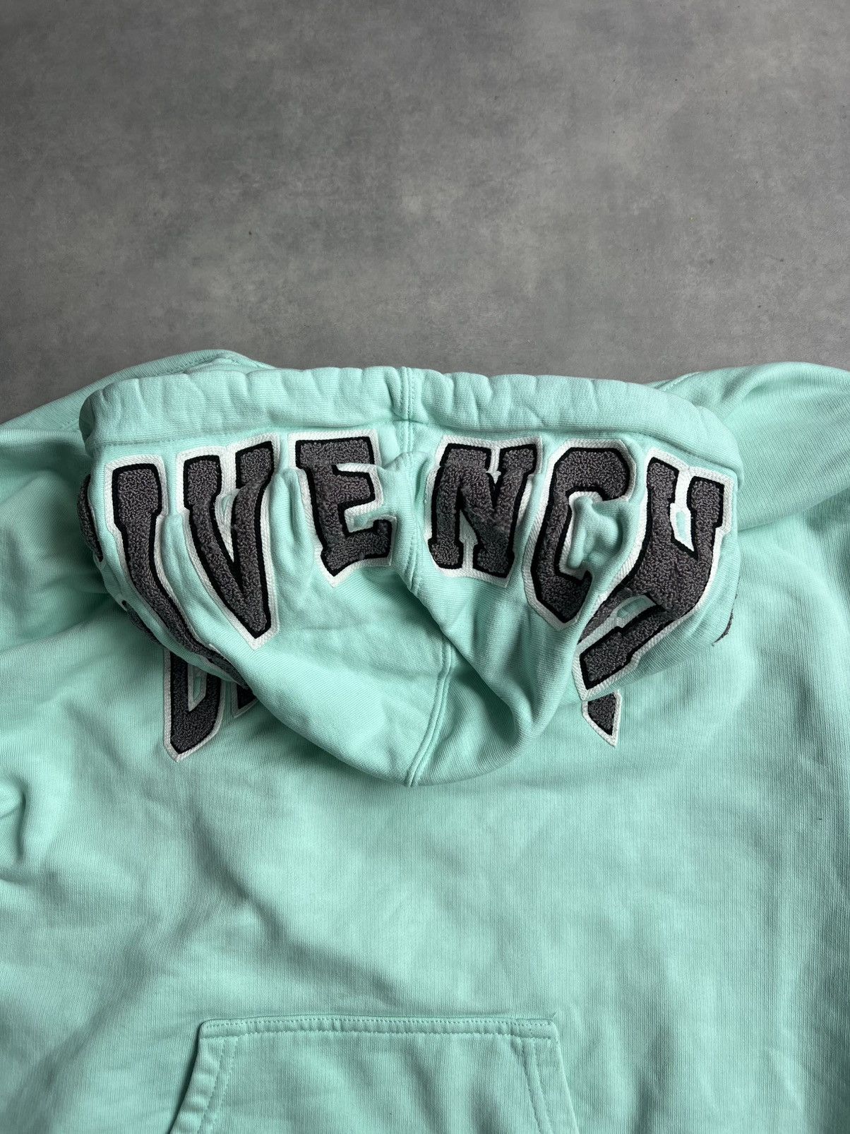 Givenchy Givenchy Applique Logo Hoodie Size US M / EU 48-50 / 2 - 3 Thumbnail