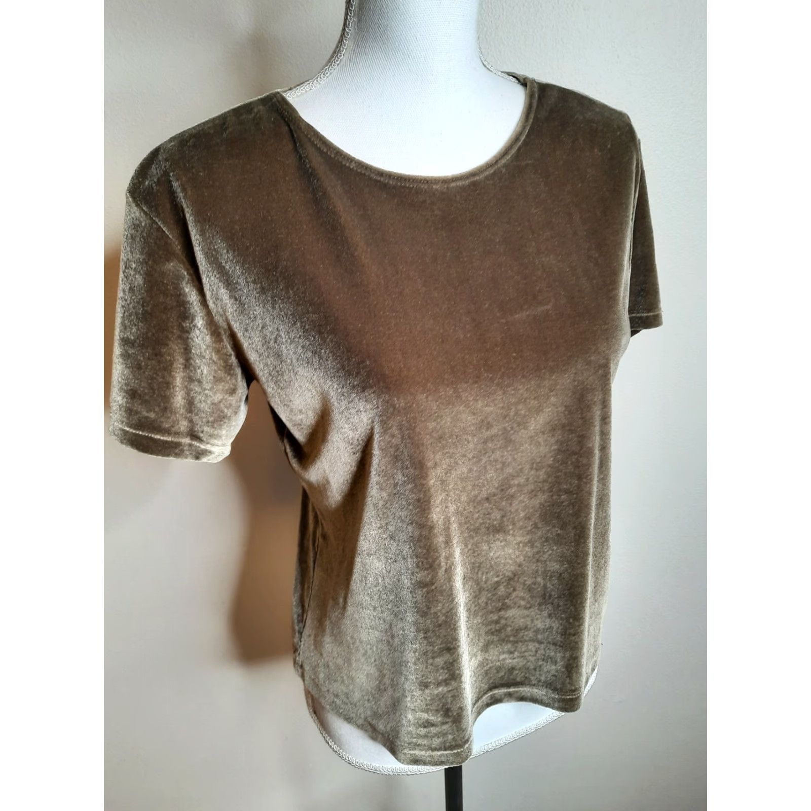 Velour VINTAGE Gemilli T-Shirt Brown Velour Short Sleeve Women's Medium 90s Velvet Cotton Nylon Spandex Cropped Formal Round Neck Women Size M / US 6-8 / IT 42-44 - 7 Thumbnail