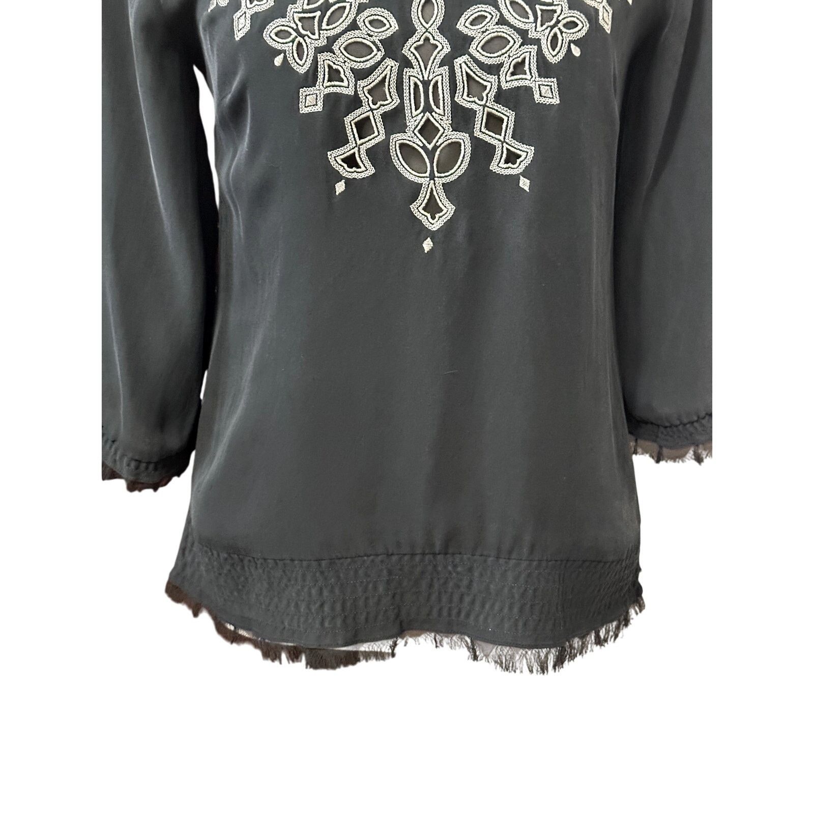 Other White House Black Market Blouse Fringed Embroidered Black XS Size XS / US 0-2 / IT 36-38 - 3 Thumbnail