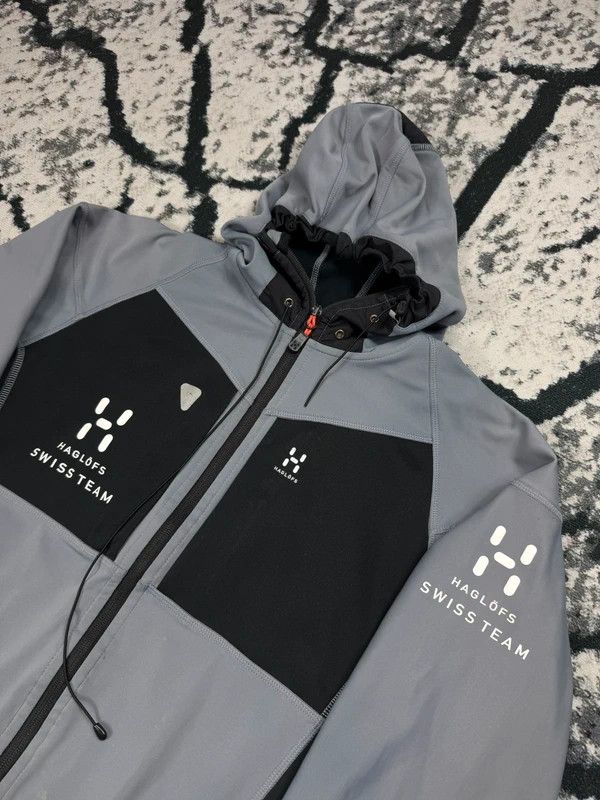 Haglofs Haglofs ski jacket gray black logo M windstopper Size US M / EU 48-50 / 2 - 3 Thumbnail