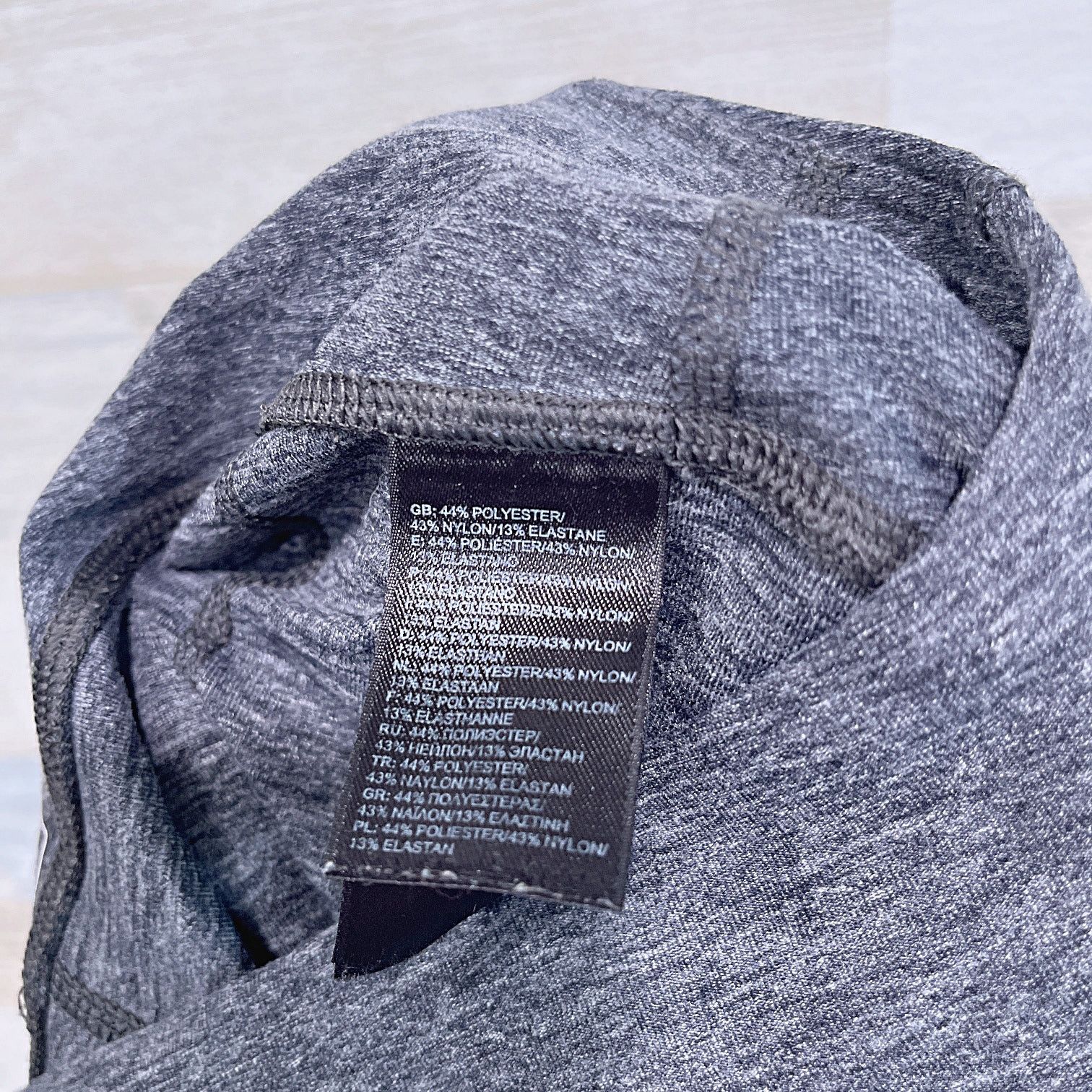 The North Face The North Face FlashDry Straight Leg Leggings Gray Pockets S Size 27" / US 4 / IT 40 - 6 Thumbnail