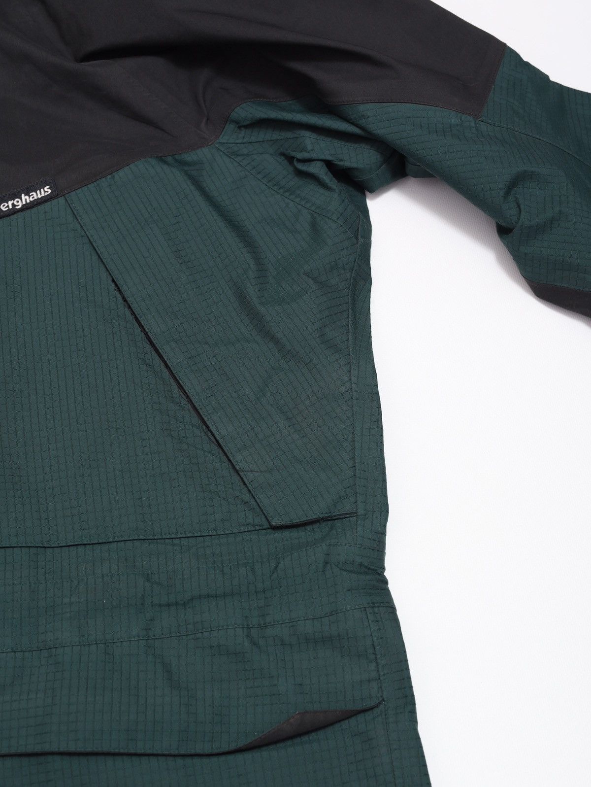 Berghaus Berghaus Extrem 7000 Vintage Goretex Jacket Nylon Green Size US L / EU 52-54 / 3 - 7 Thumbnail
