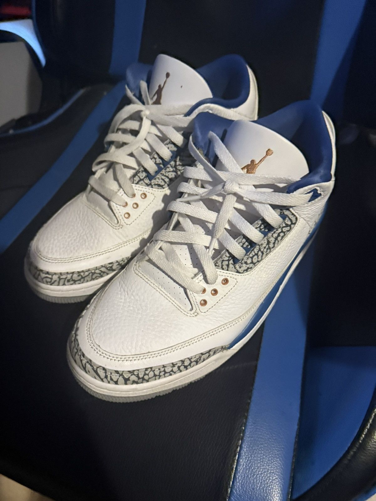 Jordan Brand blue and white Jordan 3 Size US 10.5 / EU 43-44 - 1 Thumbnail