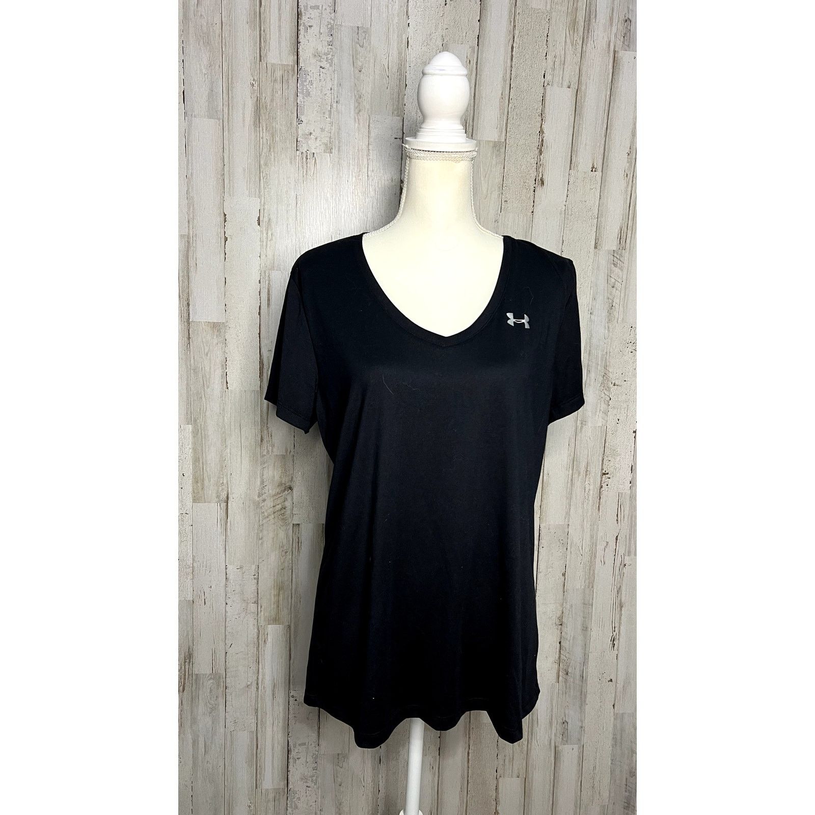 Under Armour Under Armour Women's Large V-Neck Short Sleeve T-Shirt Black Size L / US 10 / IT 46 - 2 Thumbnail