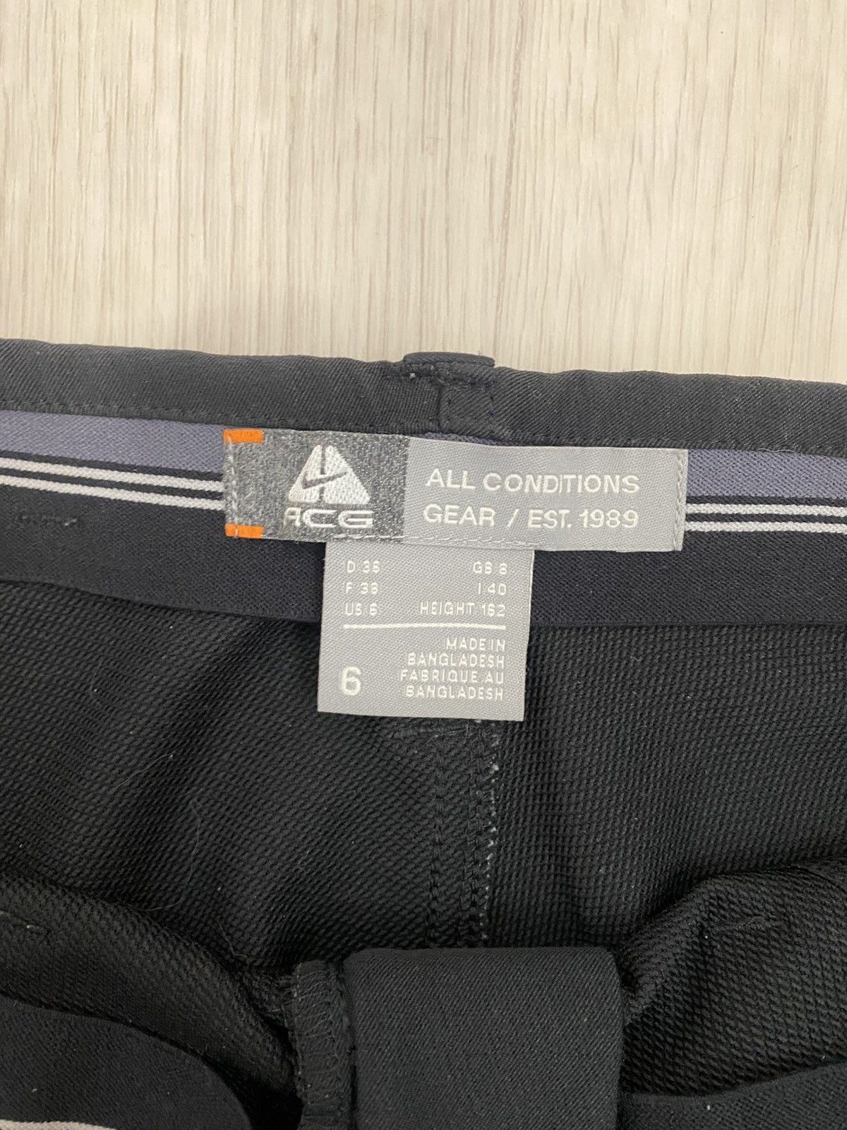 Nike ACG Nike ACG softshell pants womens size UK 8 US 6 Size 28" / US 6 / IT 42 - 8 Thumbnail