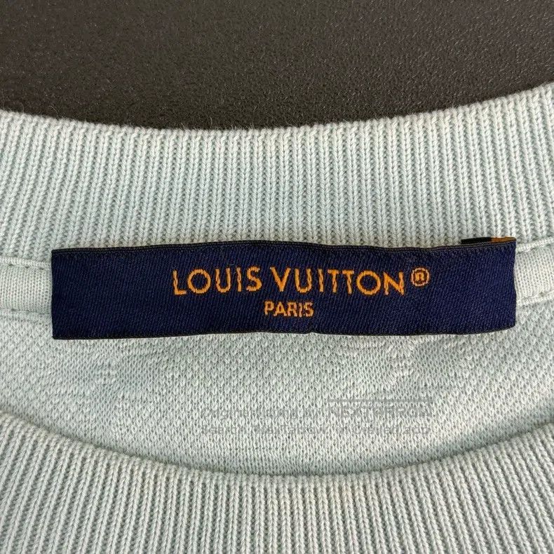 Louis Vuitton Louis Vuitton Light green full logo pocket short sleeve Size US M / EU 48-50 / 2 - 5 Thumbnail
